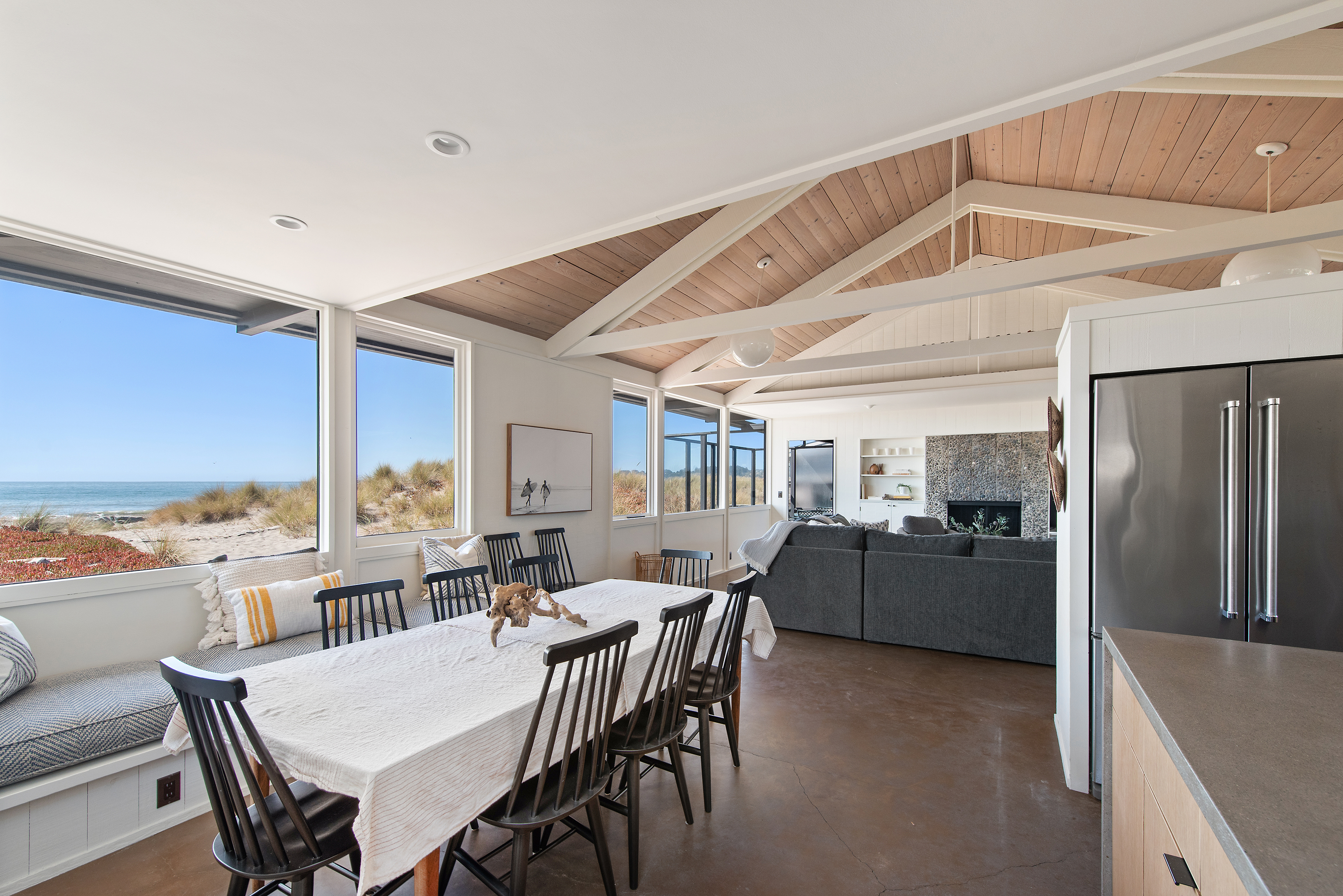 156 Seadrift Road | Photo 11