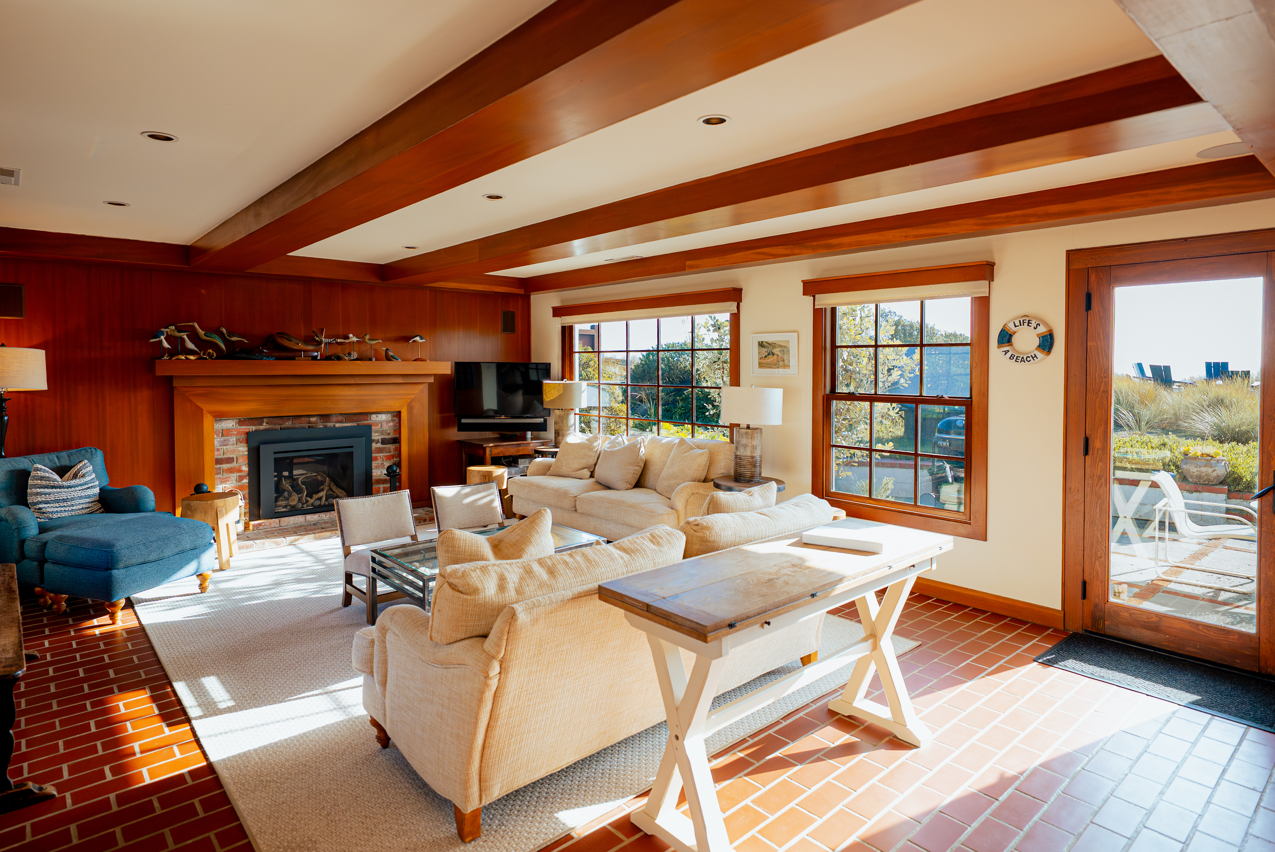 206 Seadrift Road | Photo 4