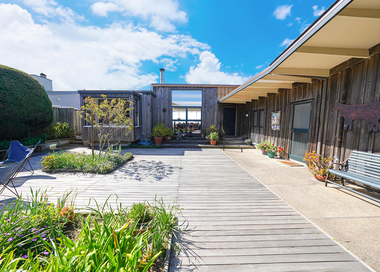 226 Seadrift Road | Photo 3