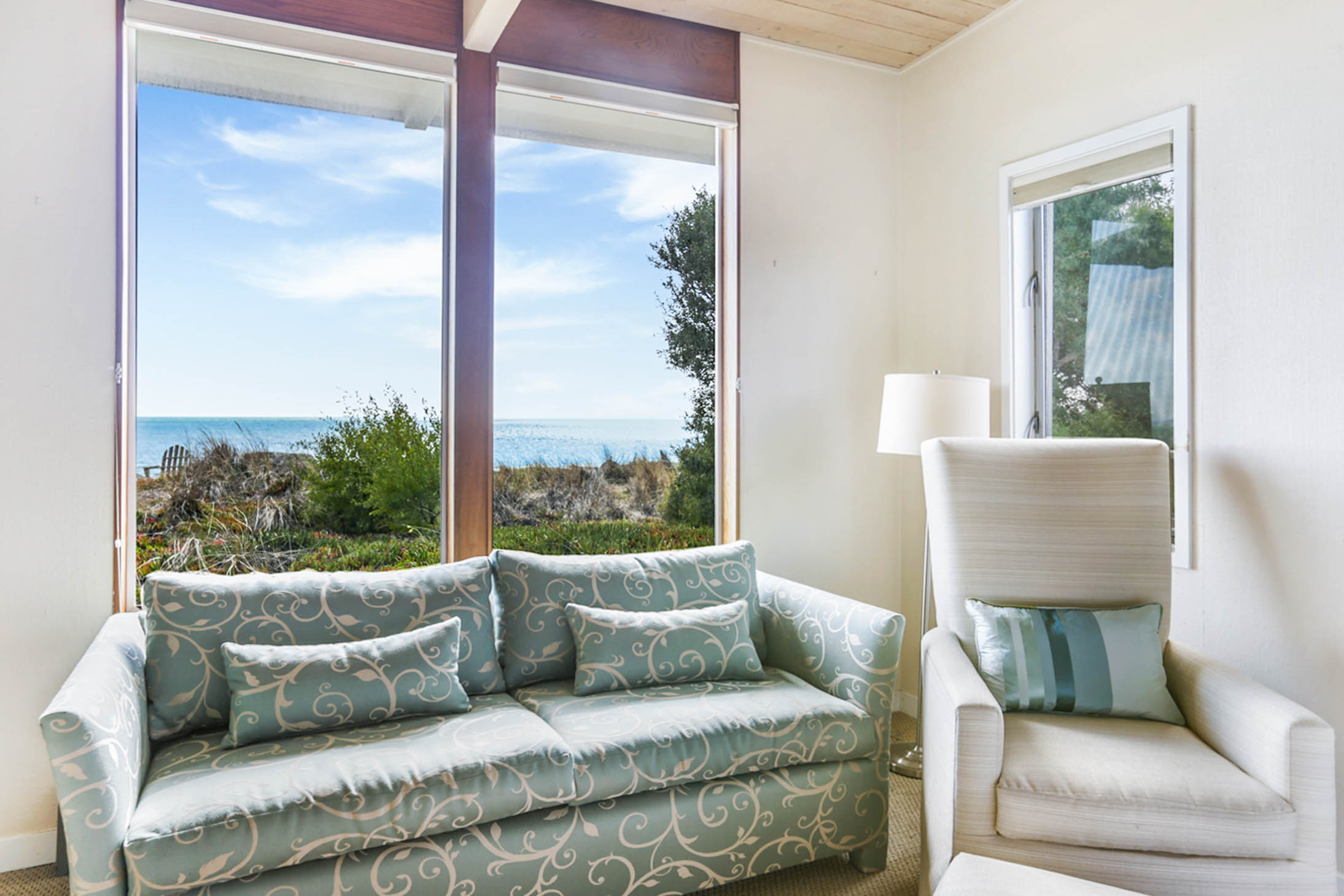 270 Seadrift Road | Photo 11