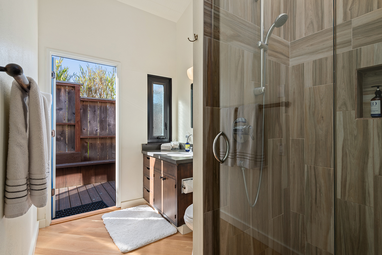 322 Seadrift Road | Photo 19