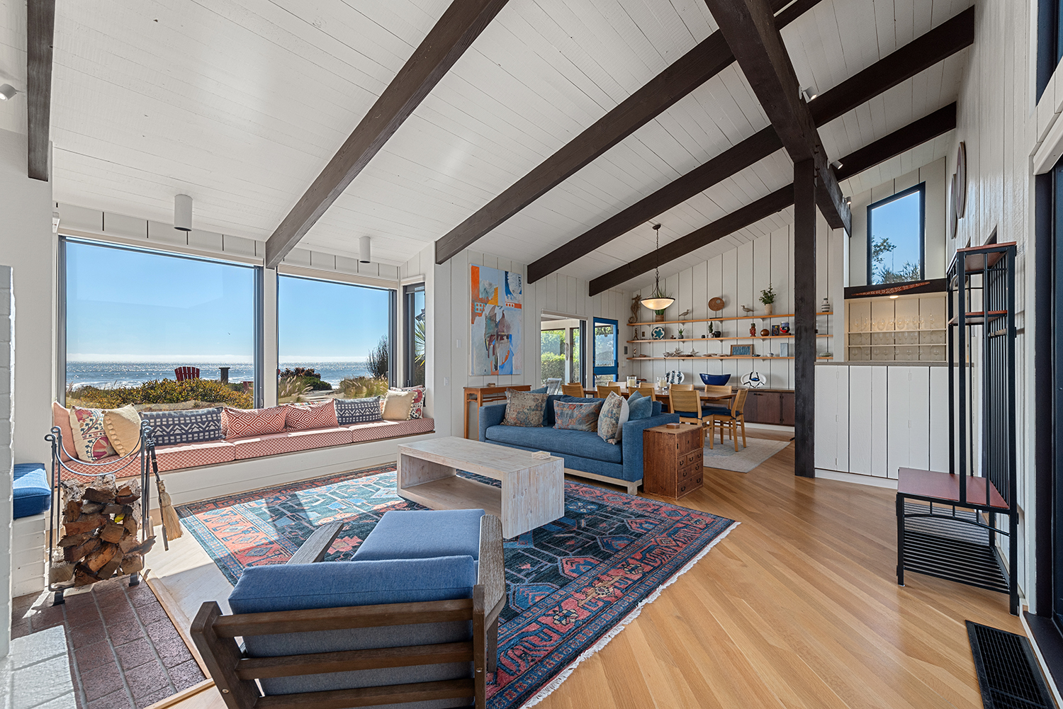 322 Seadrift Road | Photo 2