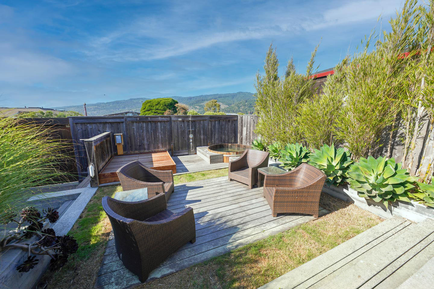 324 Seadrift Road | Photo 27