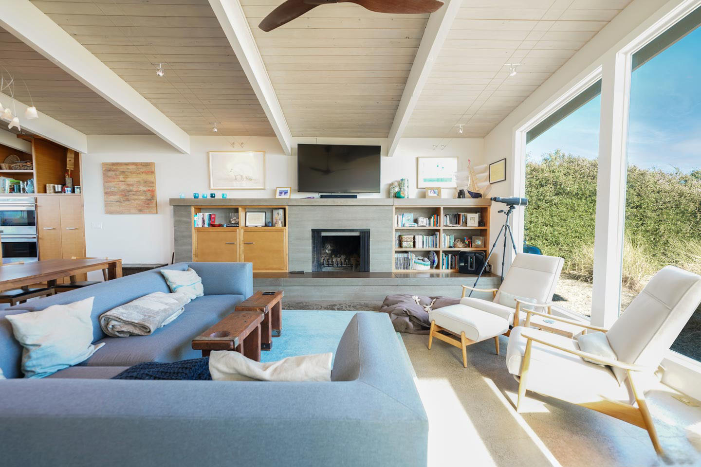 324 Seadrift Road | Photo 3