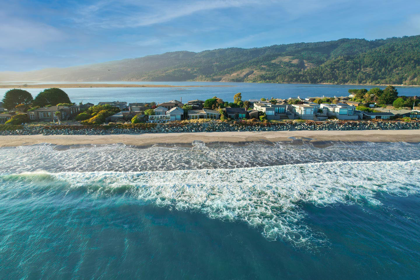 324 Seadrift Road | Photo 2