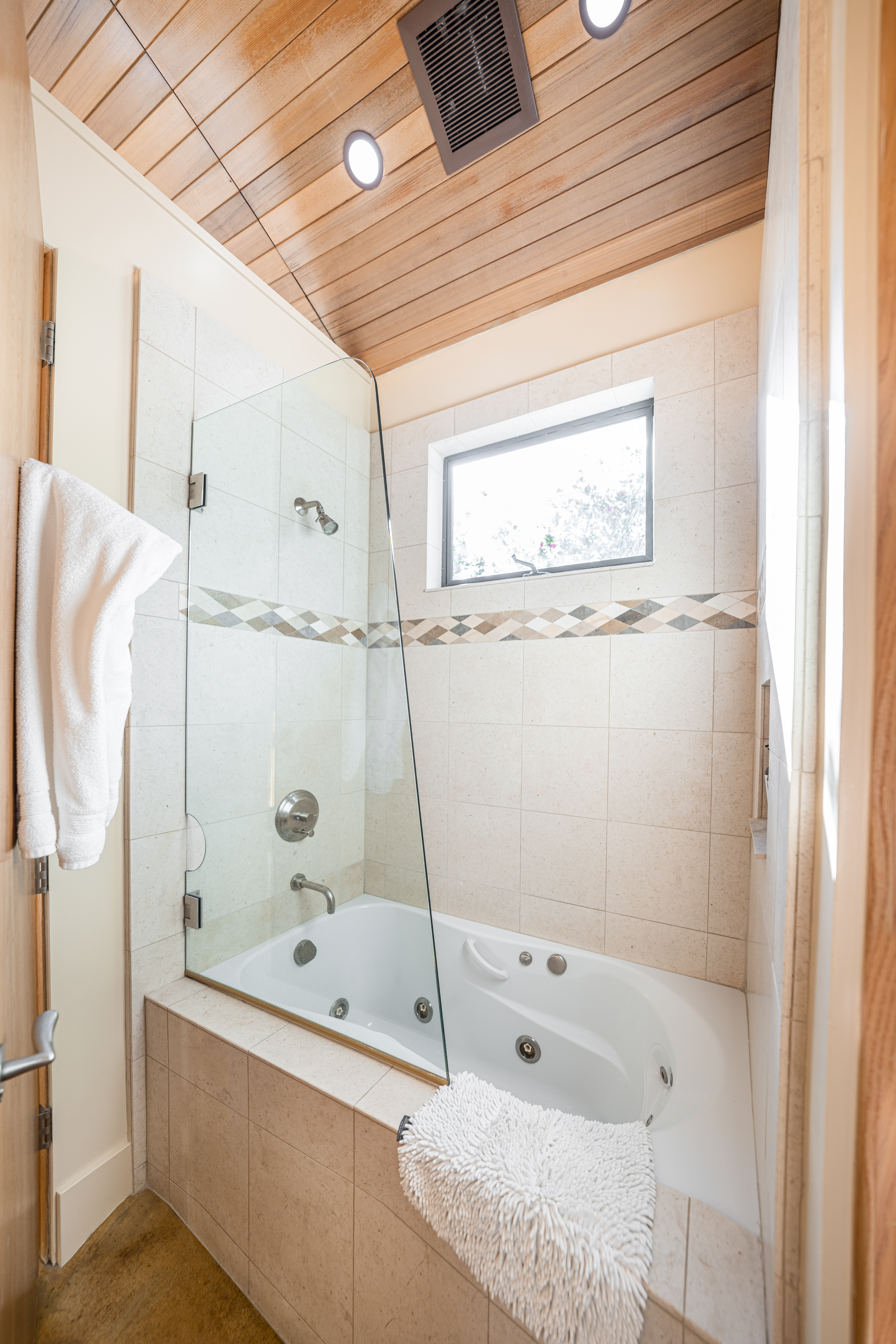 205 Seadrift Road | Photo 27