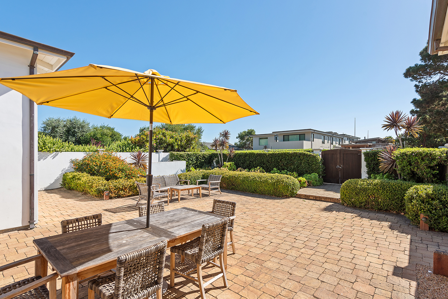 209 Seadrift Road | Photo 3