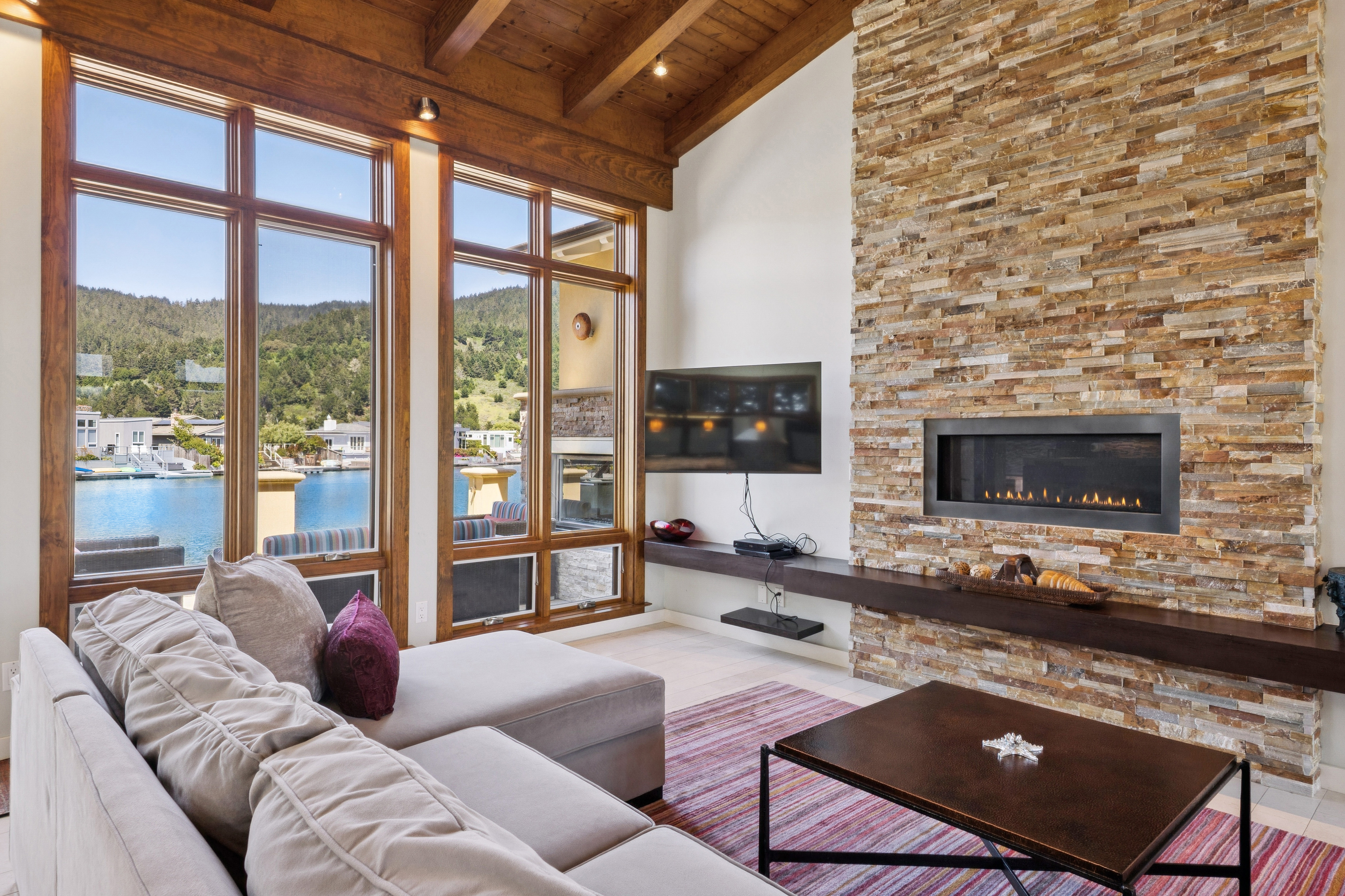 221 Seadrift Road | Photo 8