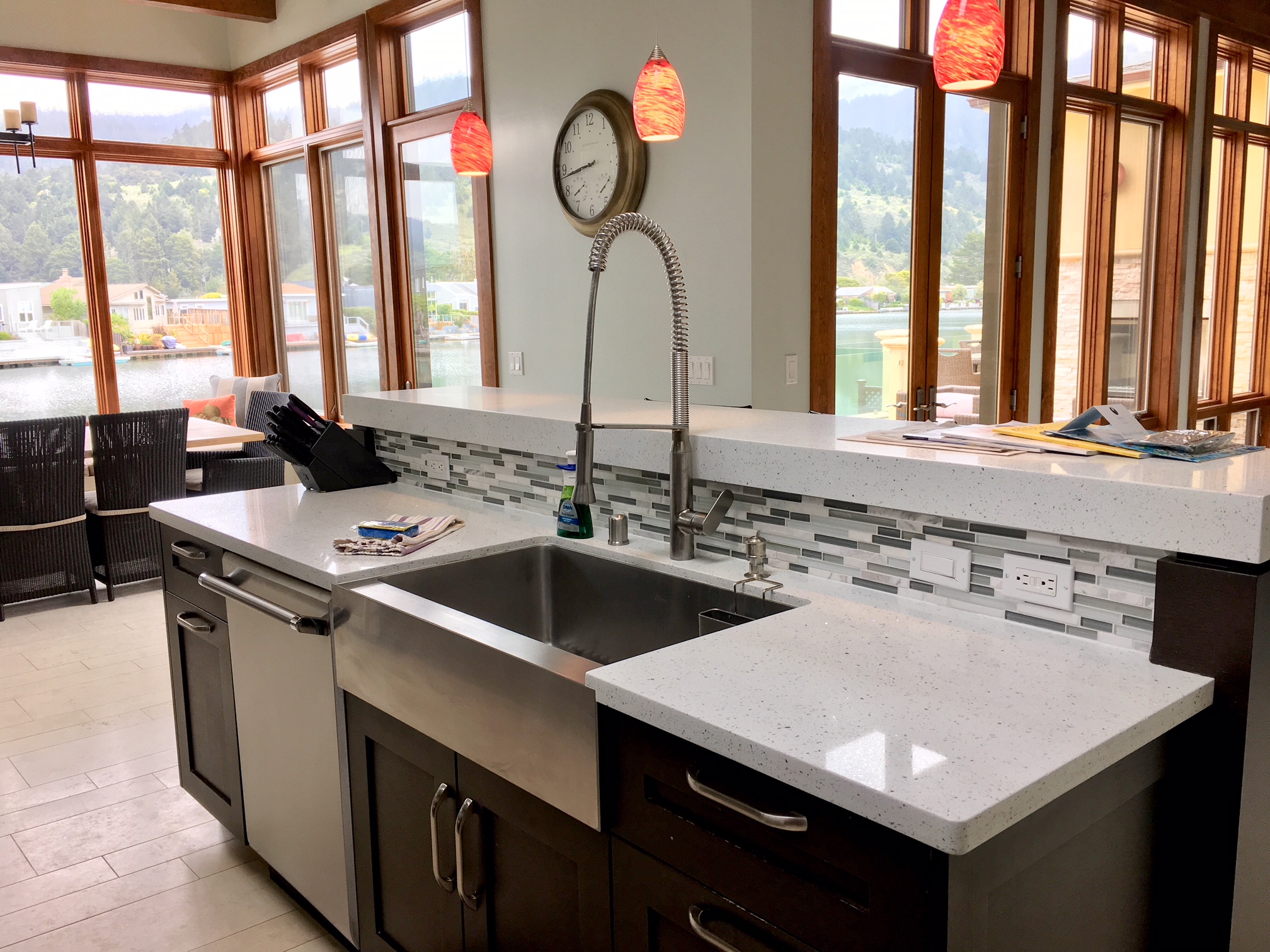 221 Seadrift Road | Photo 5