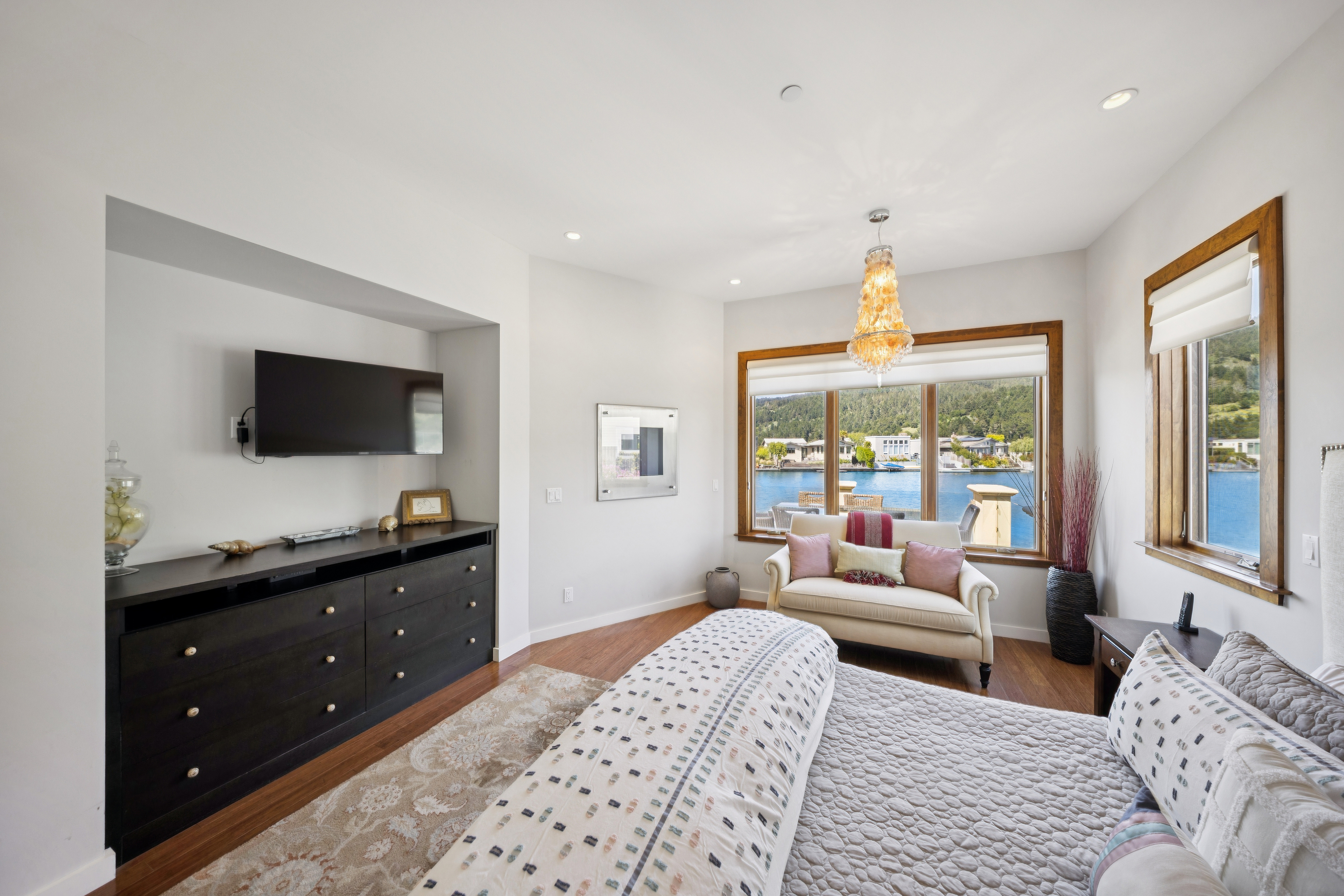 221 Seadrift Road | Photo 16