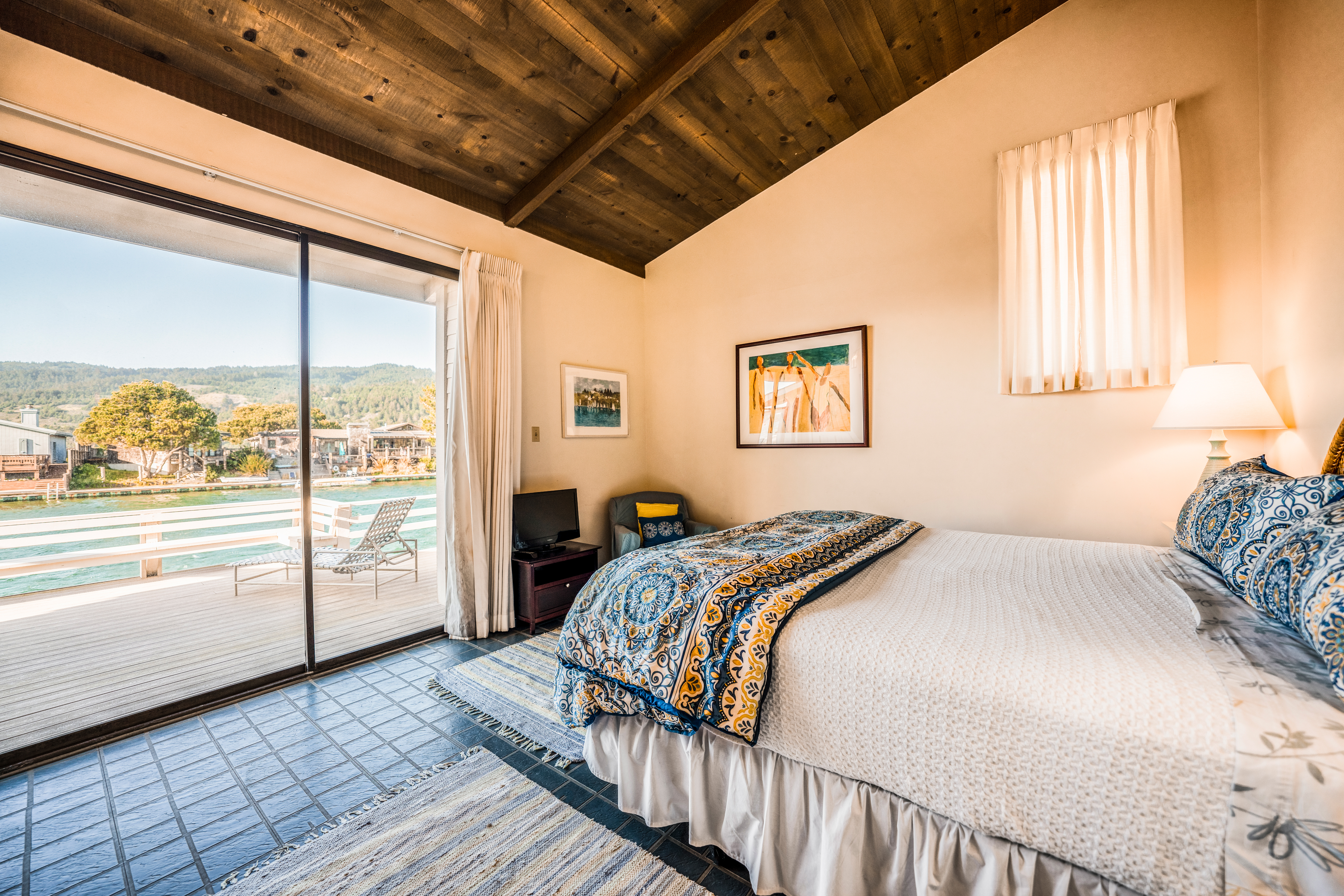 279 Seadrift Road | Photo 14