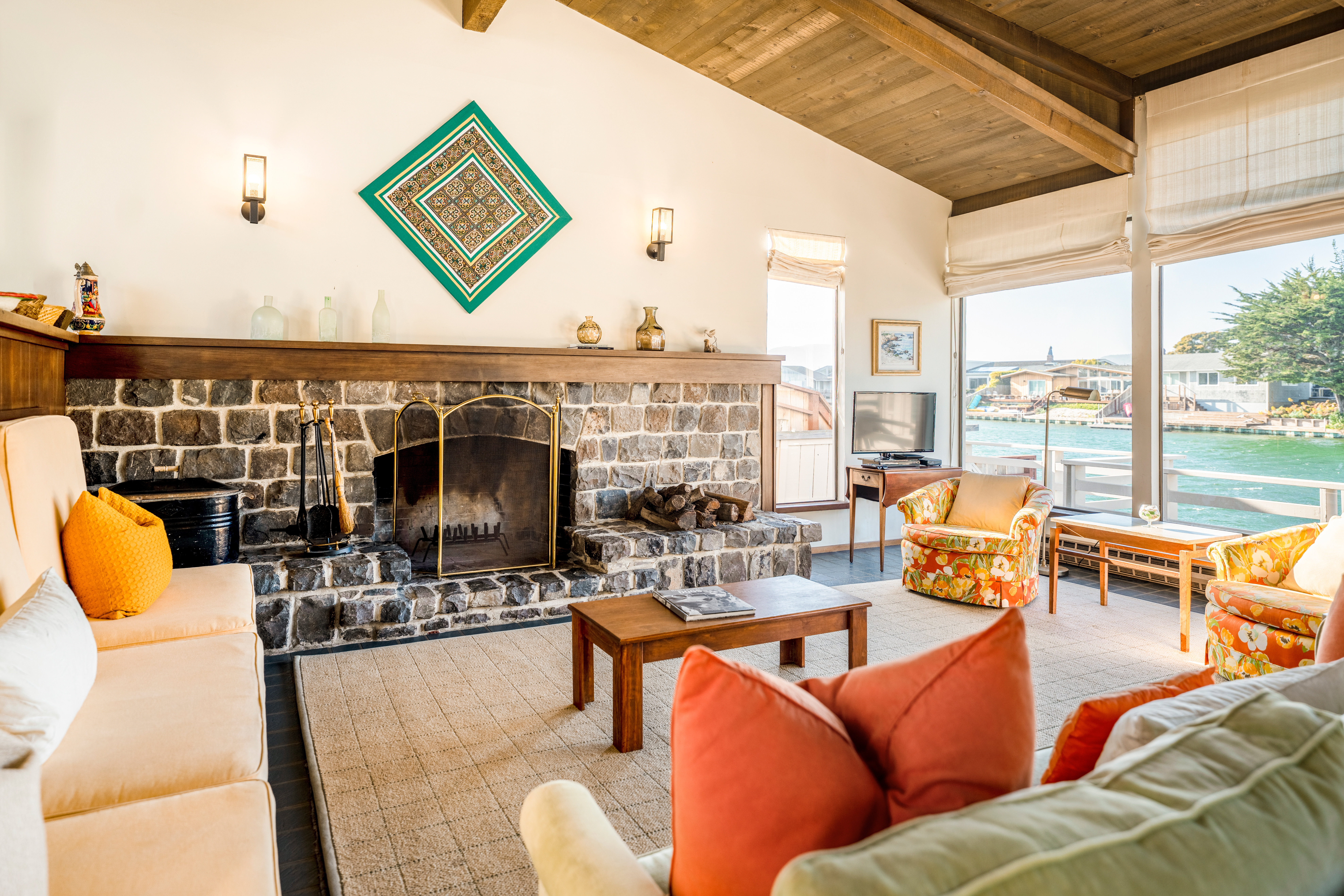 279 Seadrift Road | Photo 8