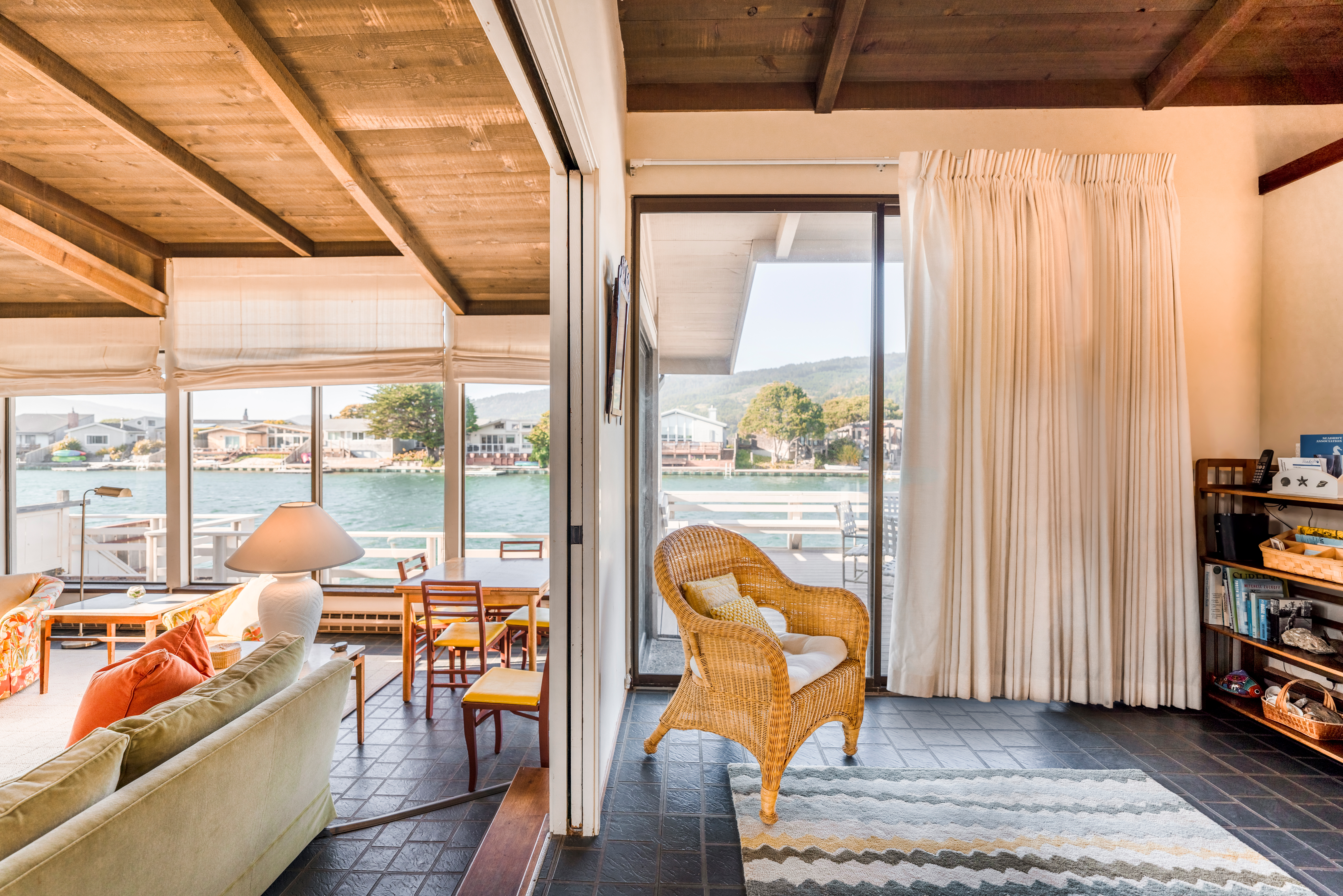 279 Seadrift Road | Photo 20