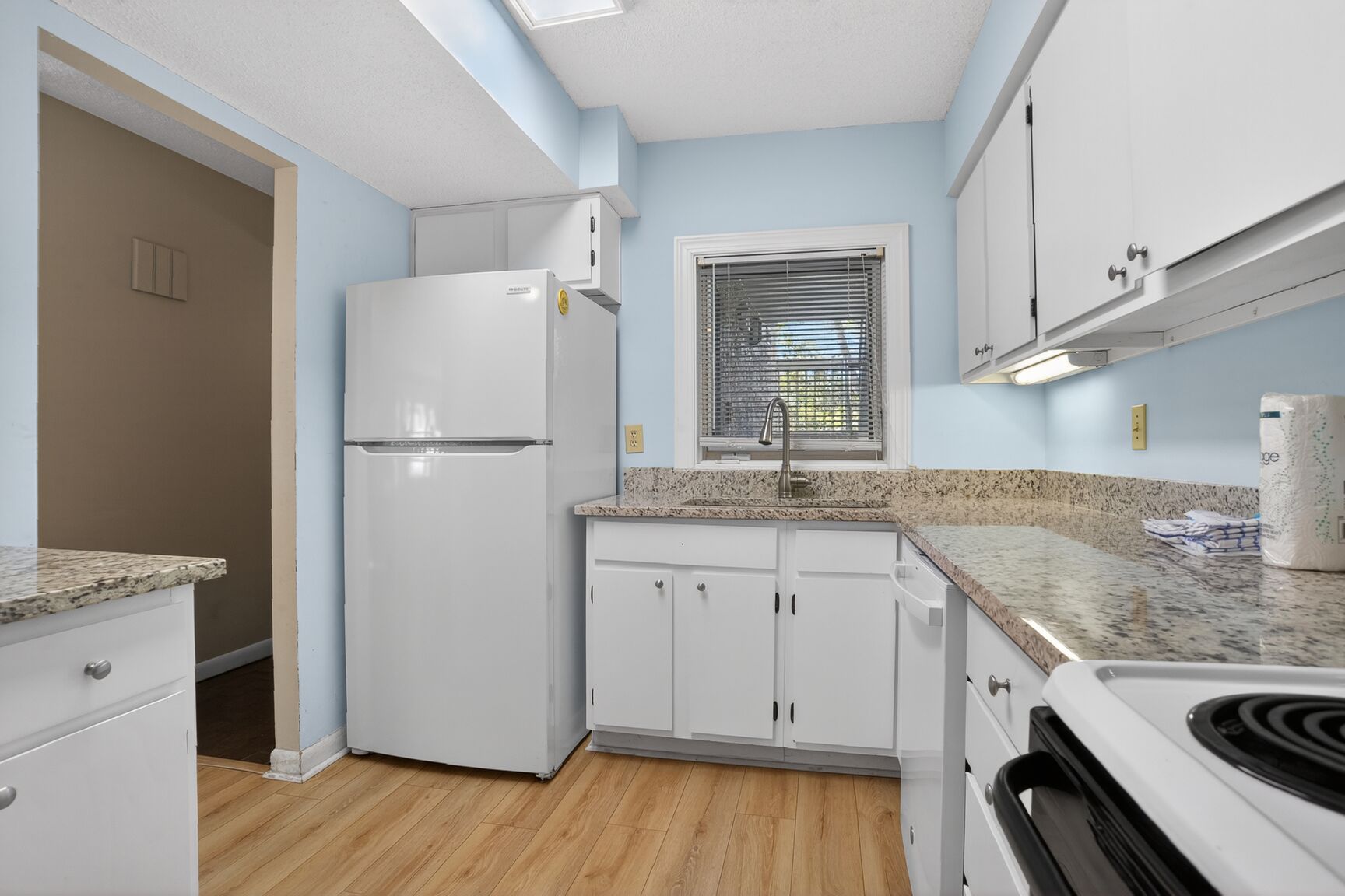 Shorewood 207 | Photo 11
