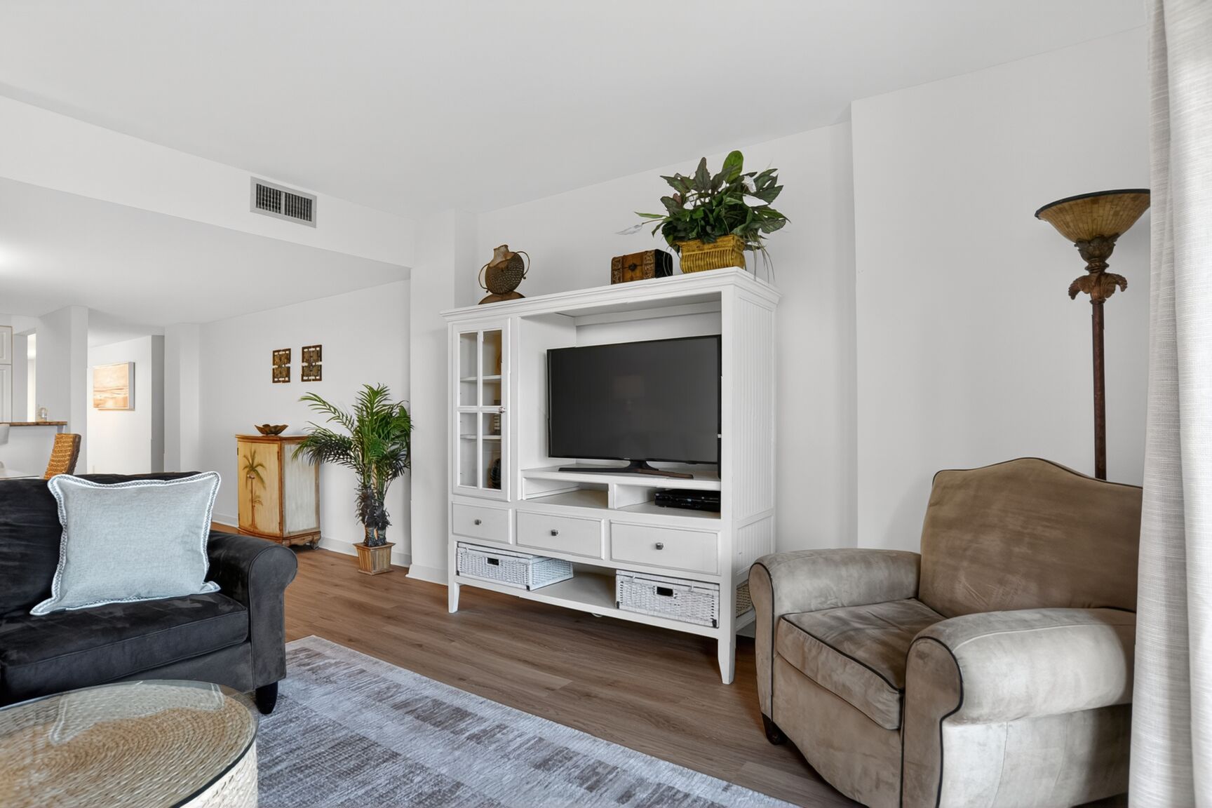 Ocean One 217 | Photo 2
