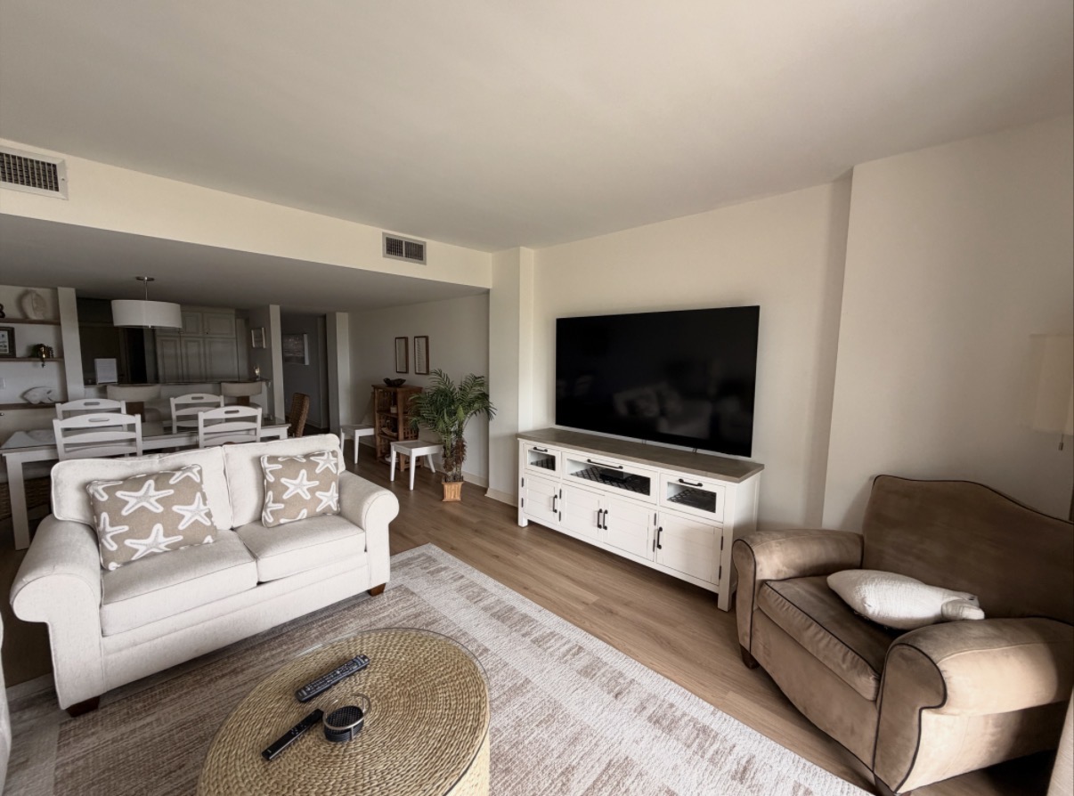 Ocean One 217 | Photo 2