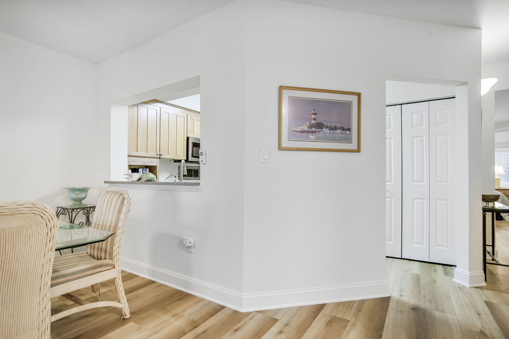 Shorewood 234 | Photo 7