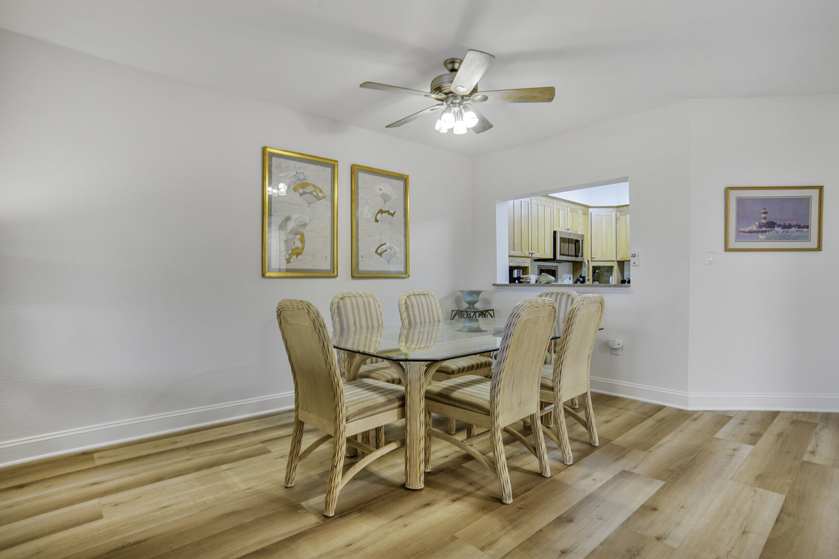 Shorewood 234 | Photo 6