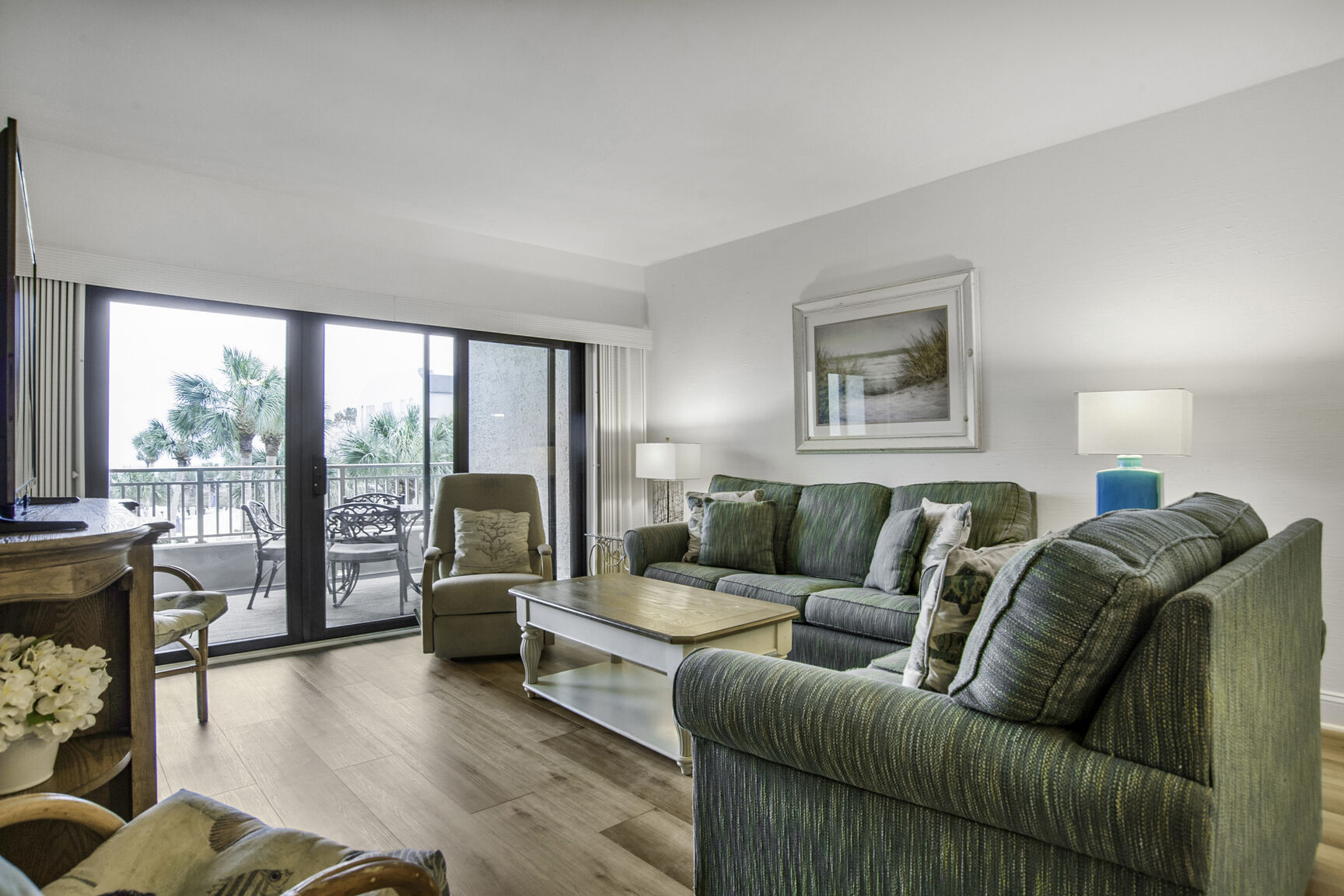 Shorewood 234 | Photo 1