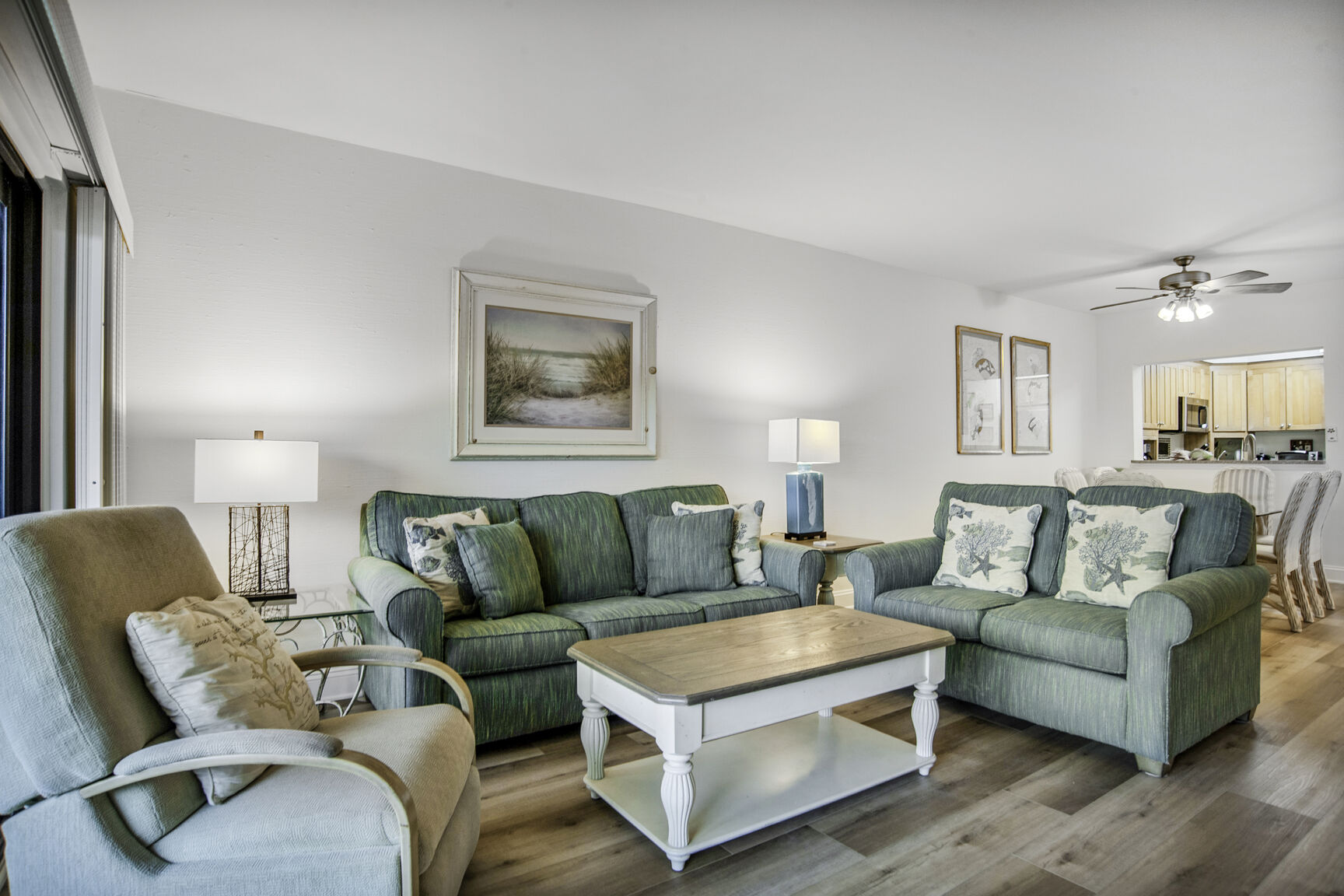 Shorewood 234 | Photo 3