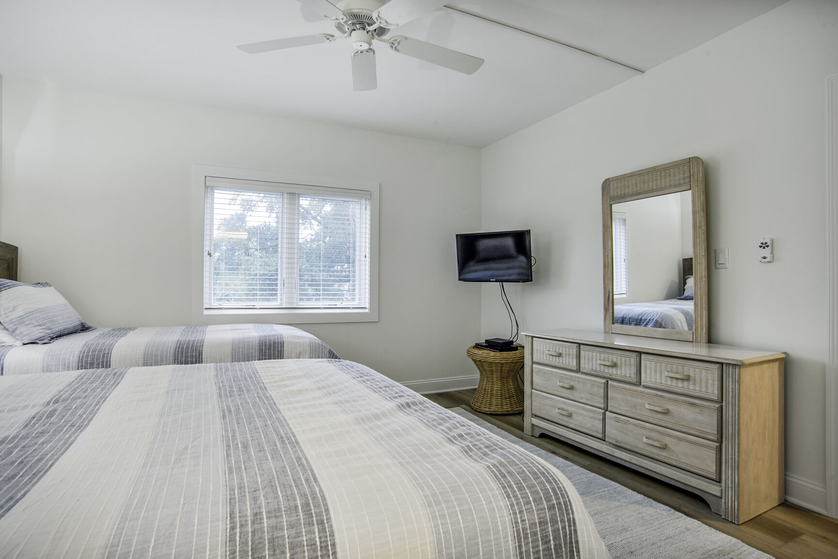 Shorewood 234 | Photo 20