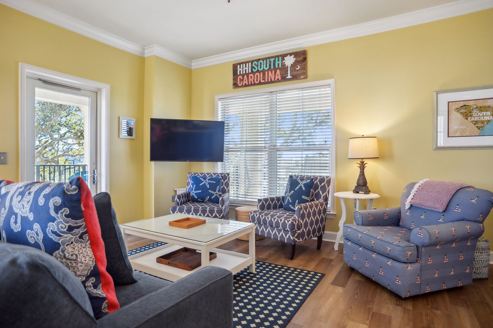 North Shore 401 | Photo 1
