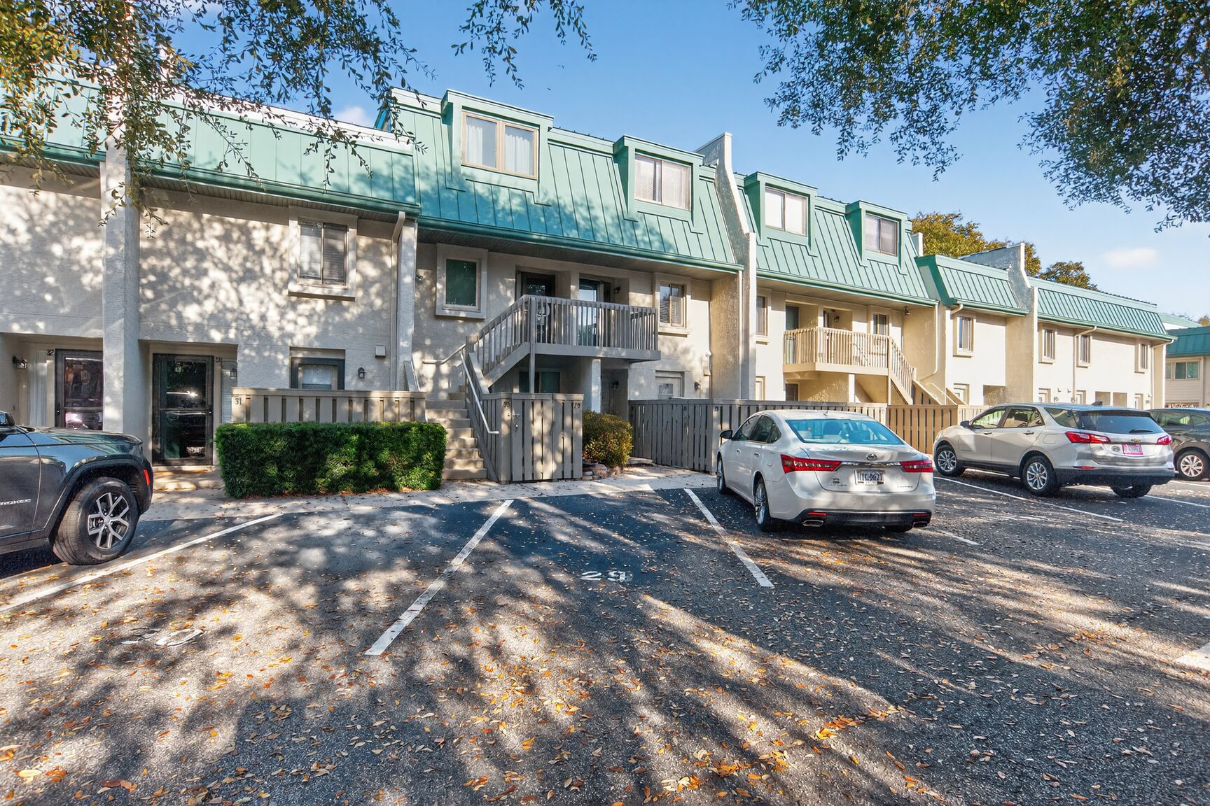 Surf Court 30 | Photo 34