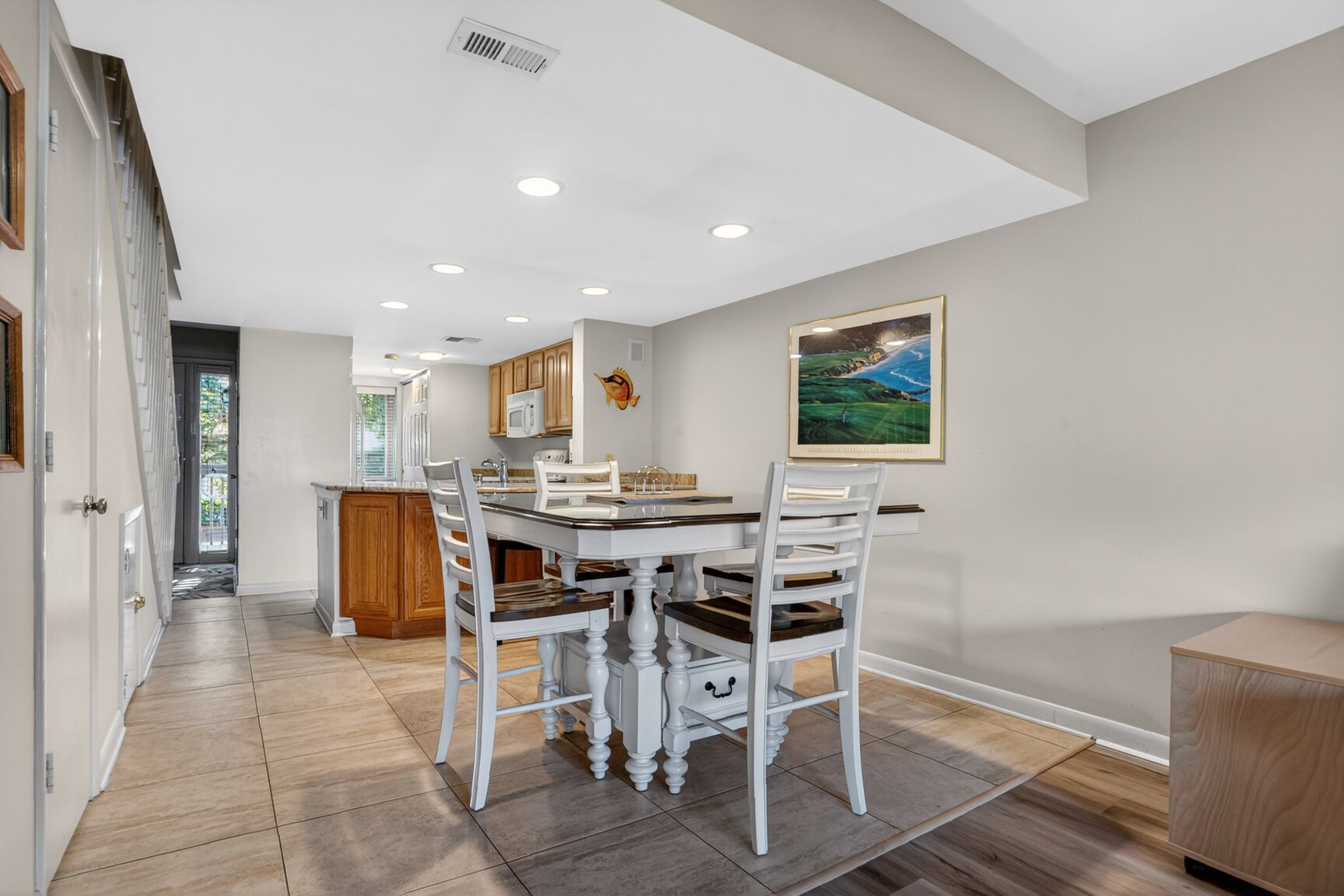 Surf Court 30 | Photo 23