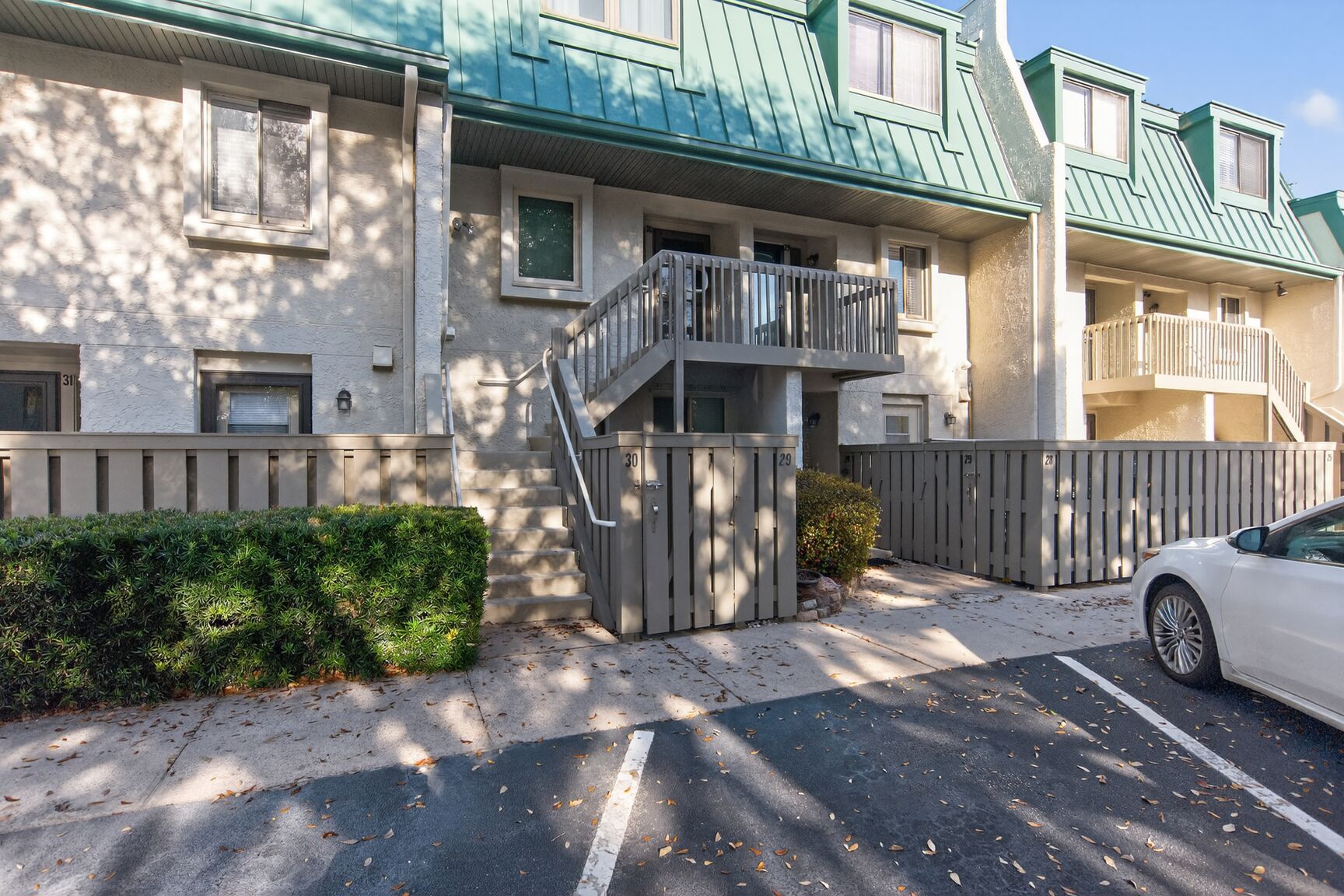 Surf Court 30 | Photo 26