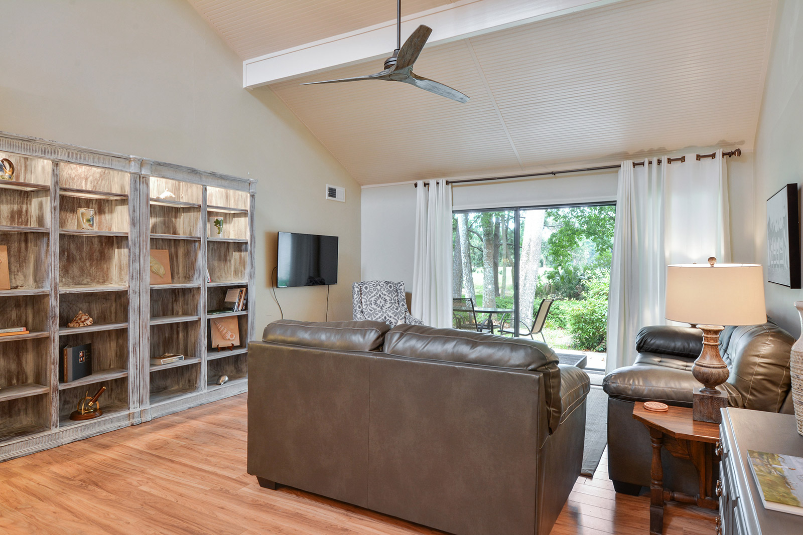 Townhouse Tennis 18 | Photo 2