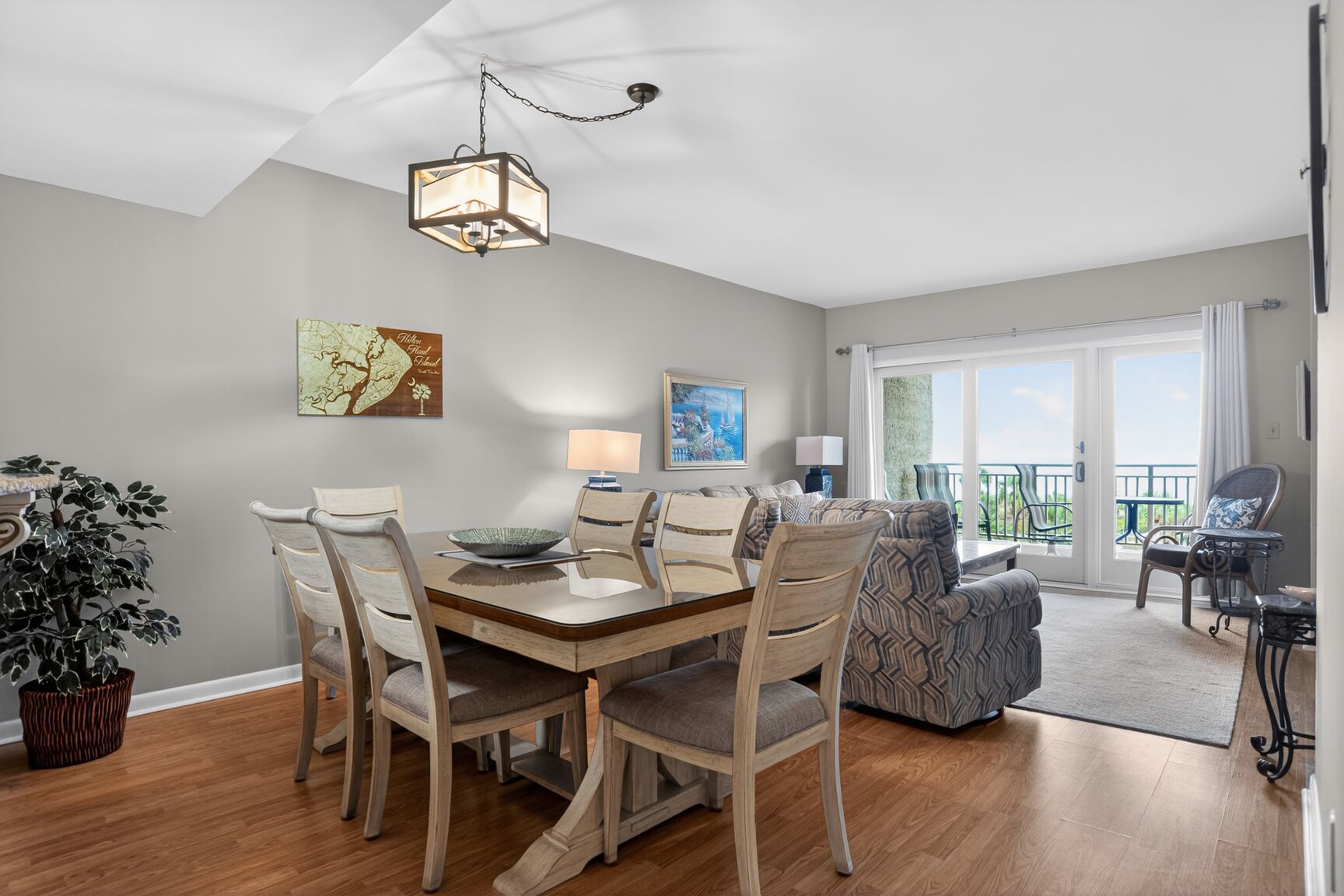 Shorewood 436 | Photo 5