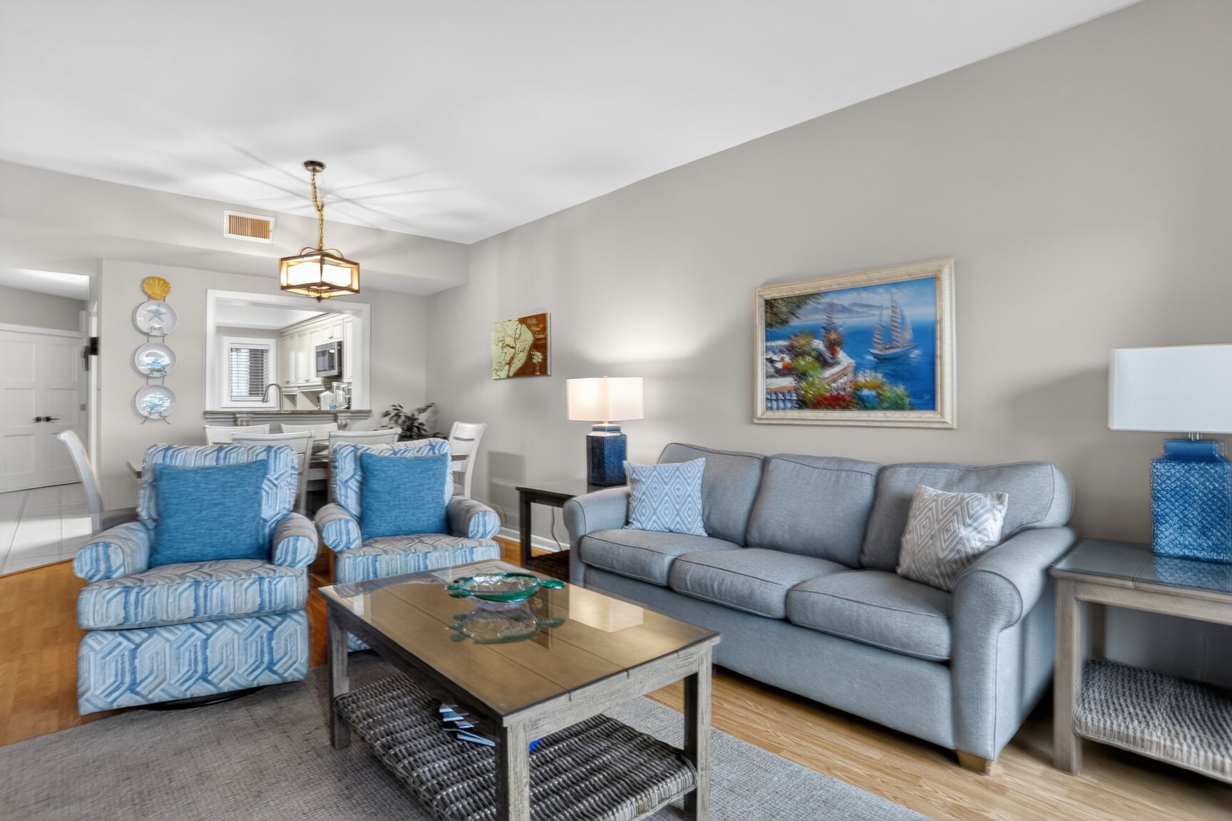 Shorewood 436 | Photo 3
