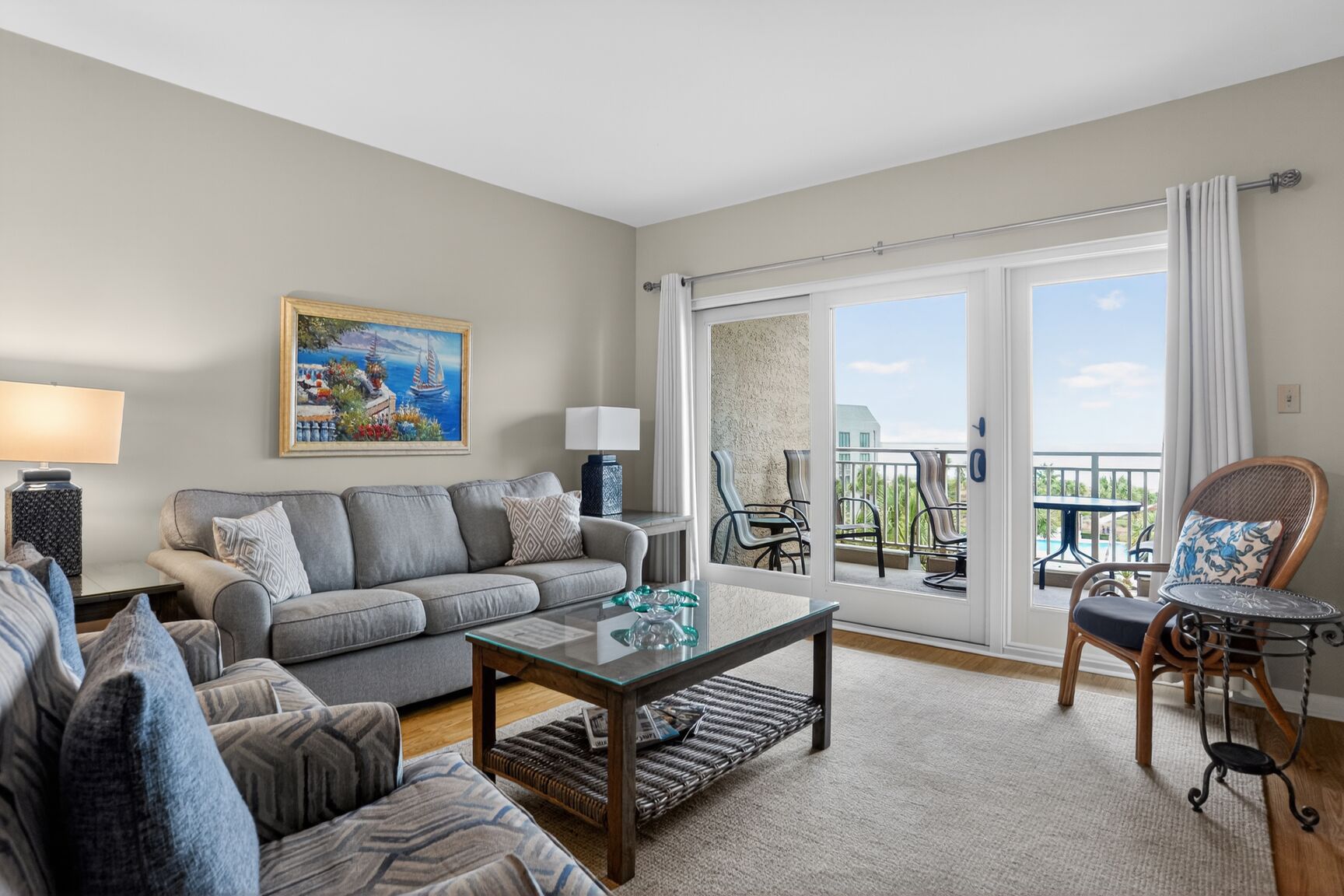 Shorewood 436 | Photo 1