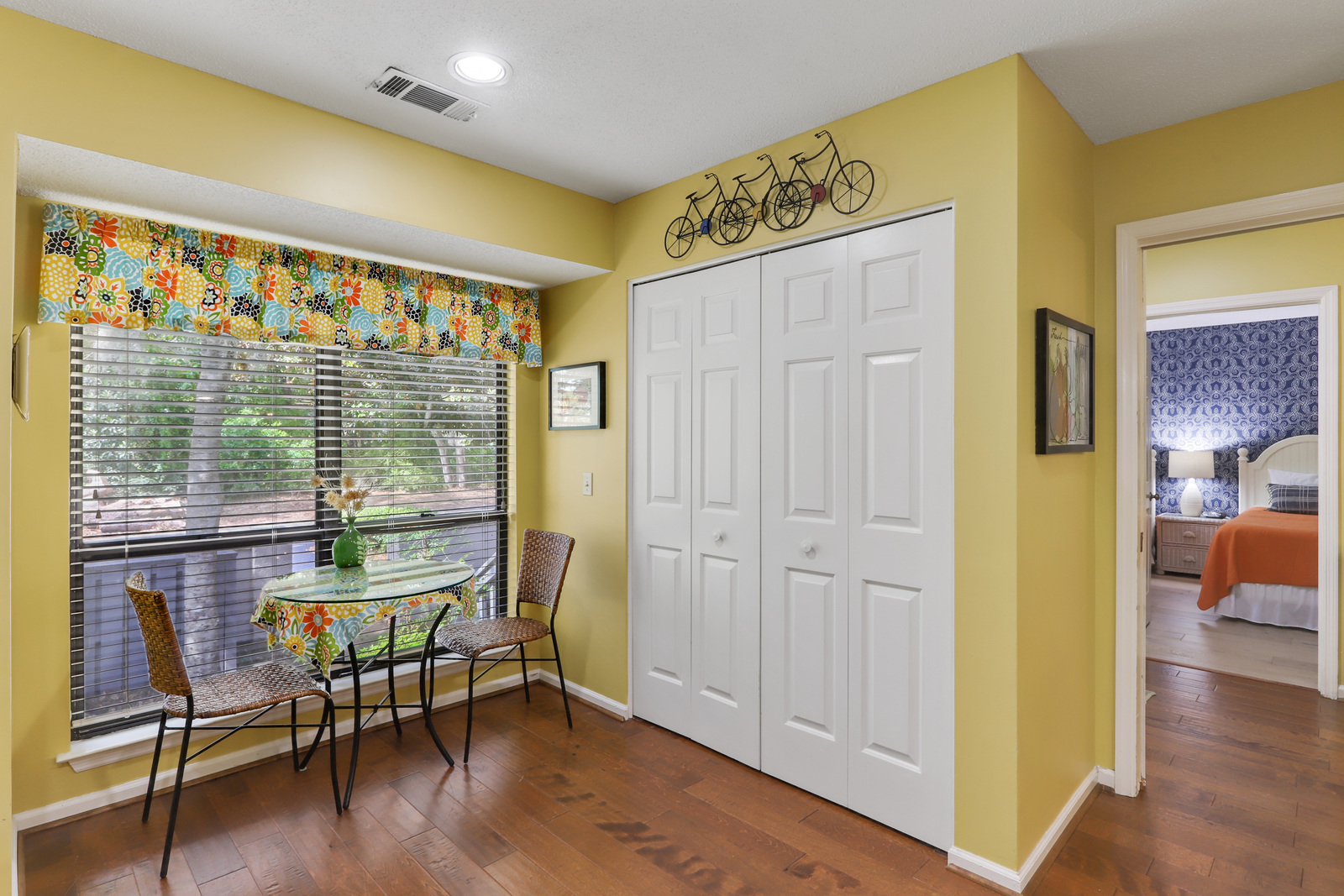 Lake Forest 3303 | Photo 12