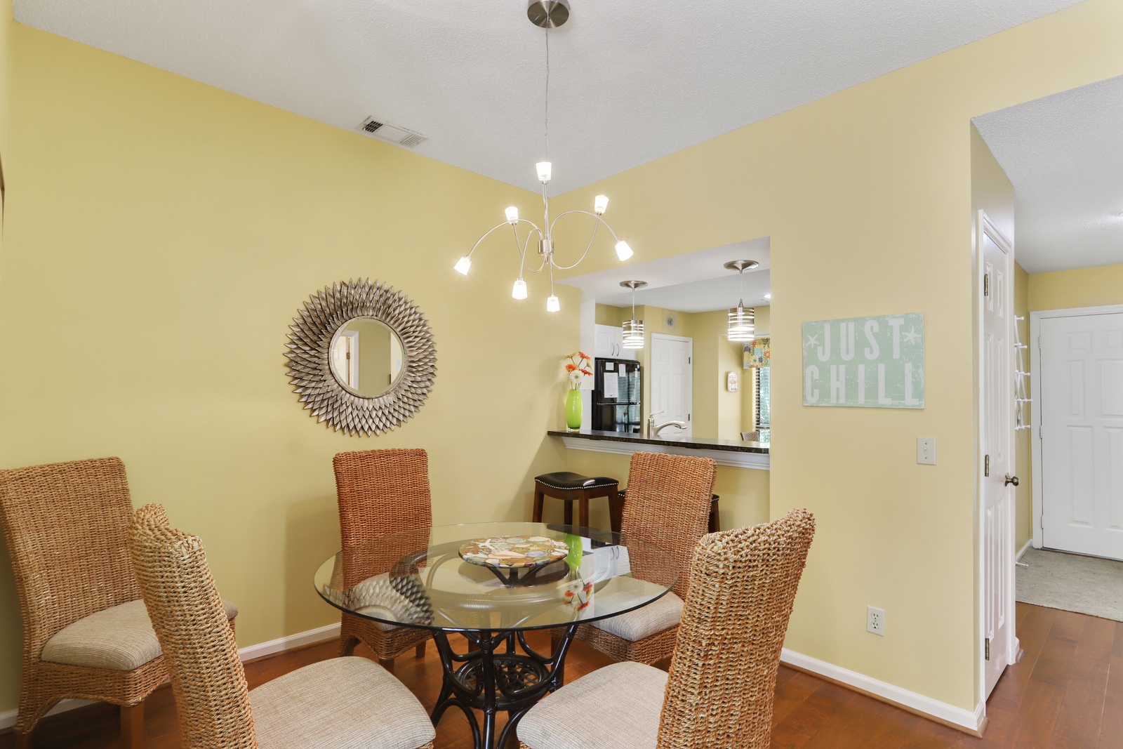 Lake Forest 3303 | Photo 6