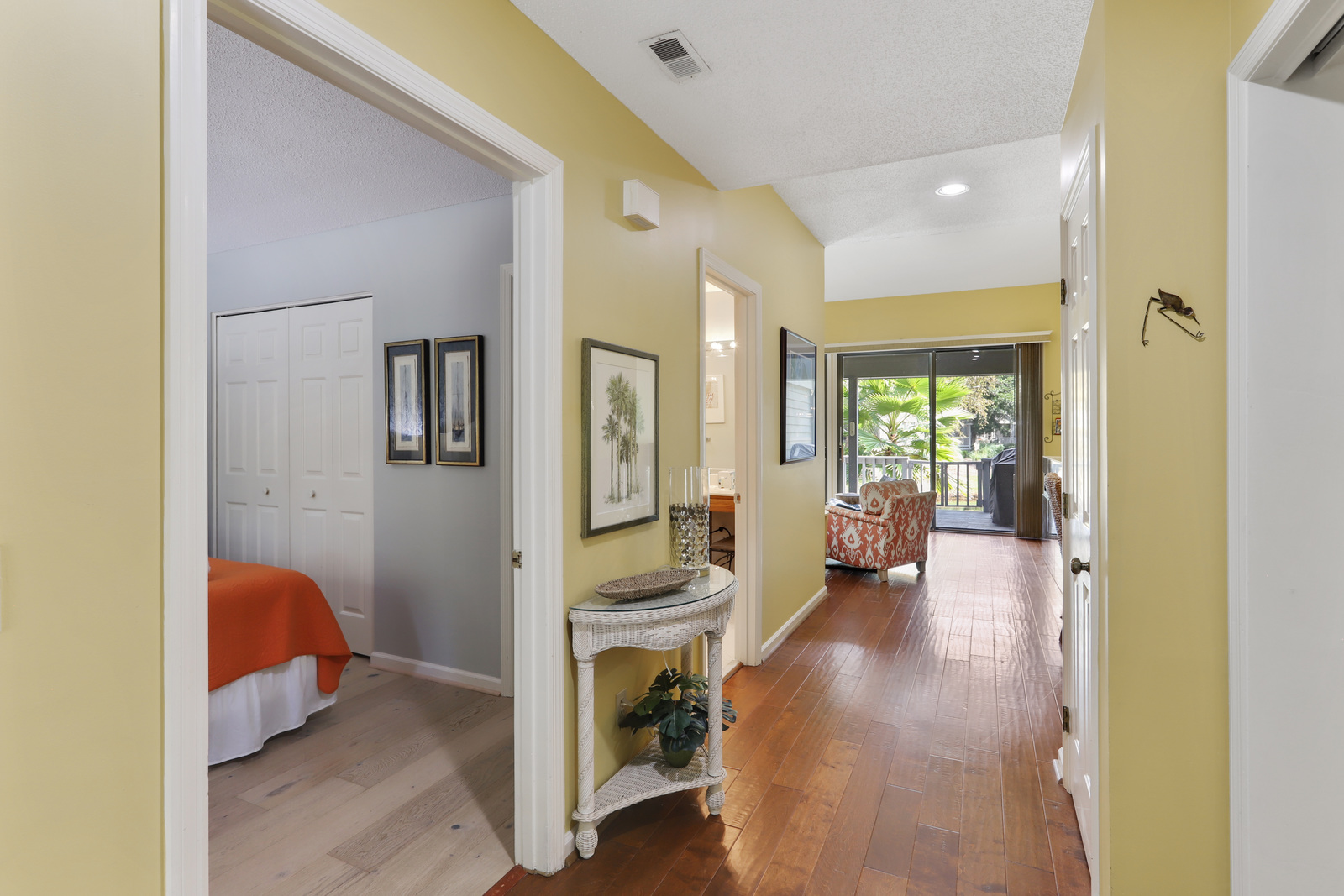 Lake Forest 3303 | Photo 7