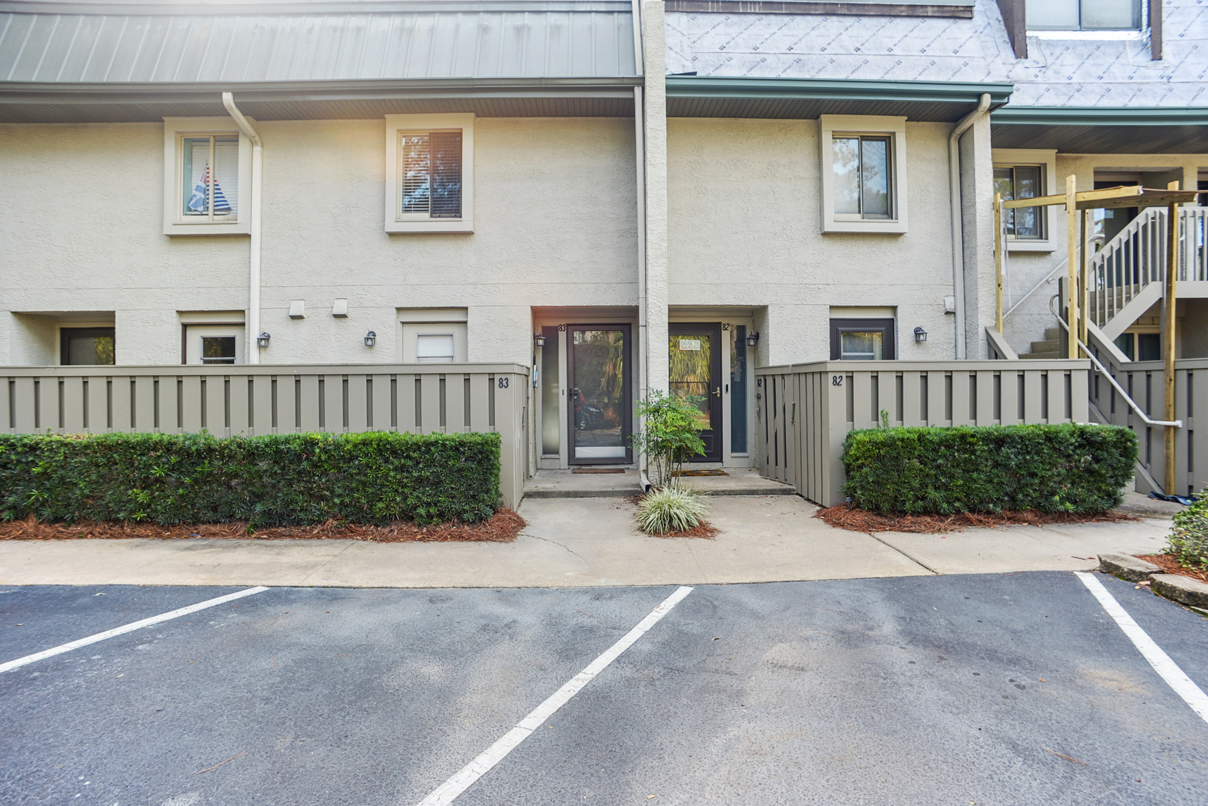 Surf Court 83 | Photo 20