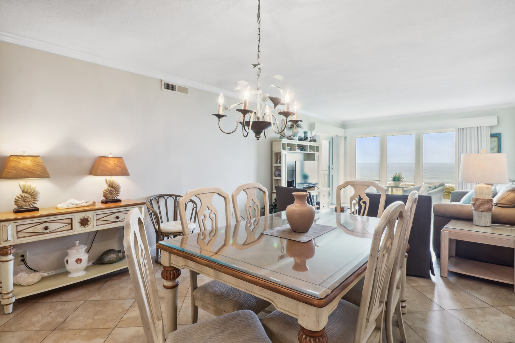 Shorewood 403 | Photo 6