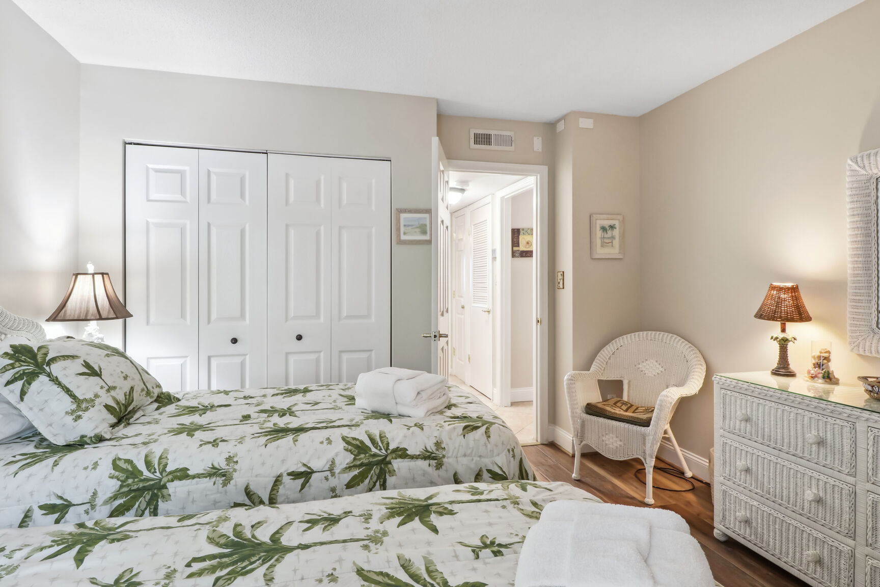 Shorewood 403 | Photo 20