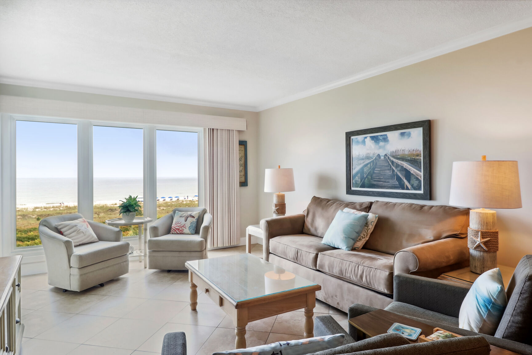 Shorewood 403 | Photo 2