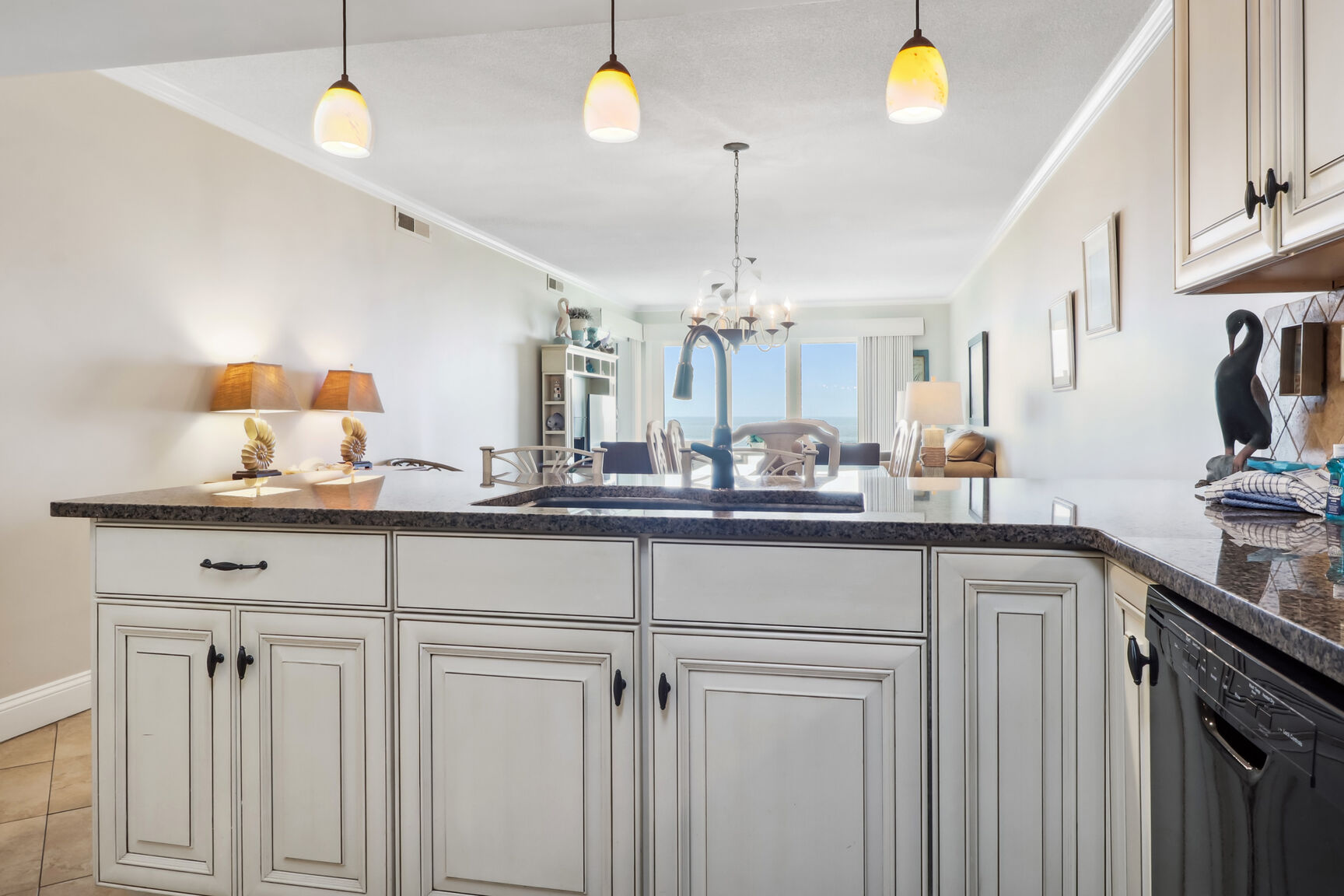 Shorewood 403 | Photo 13