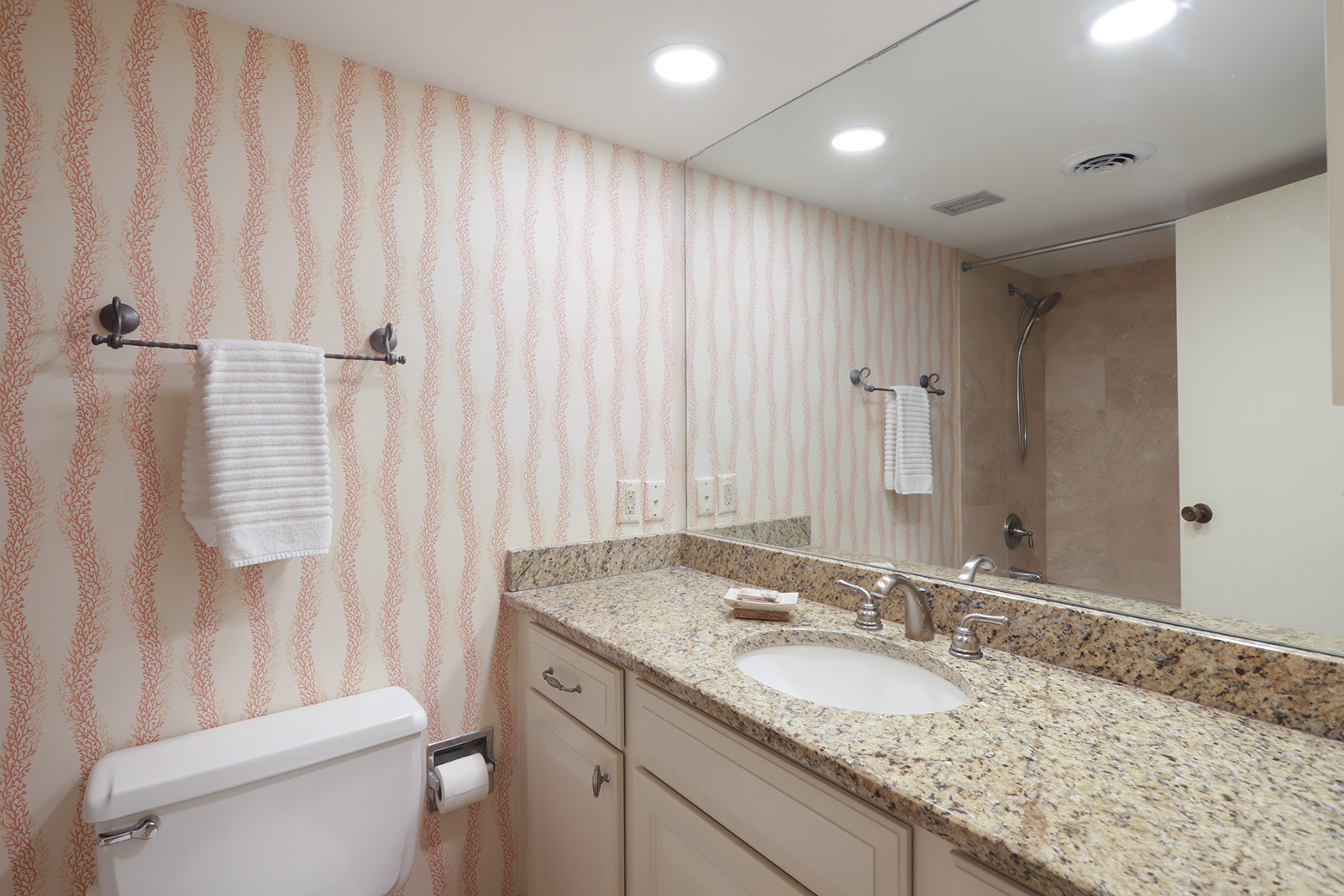Ocean One 524 | Photo 13