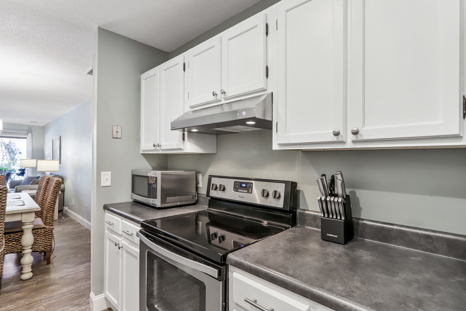 Kitchen 3