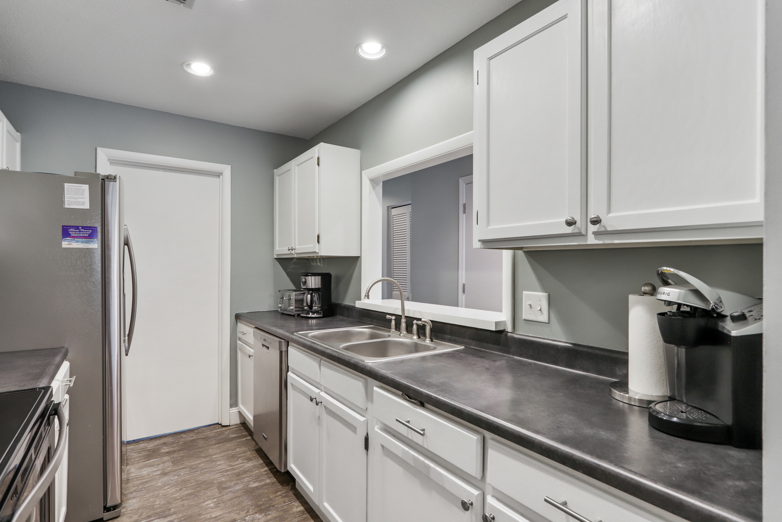 Kitchen 1