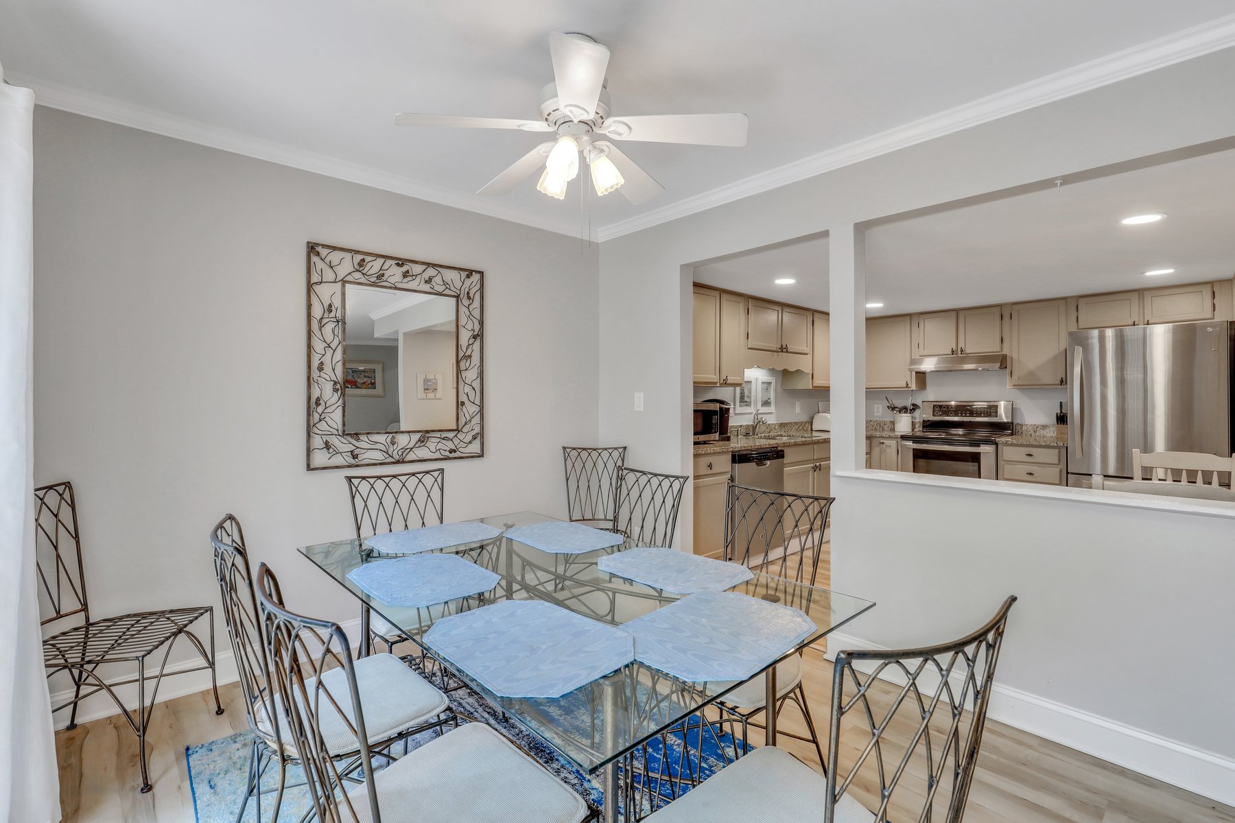 Dining Area looking into Kitchen