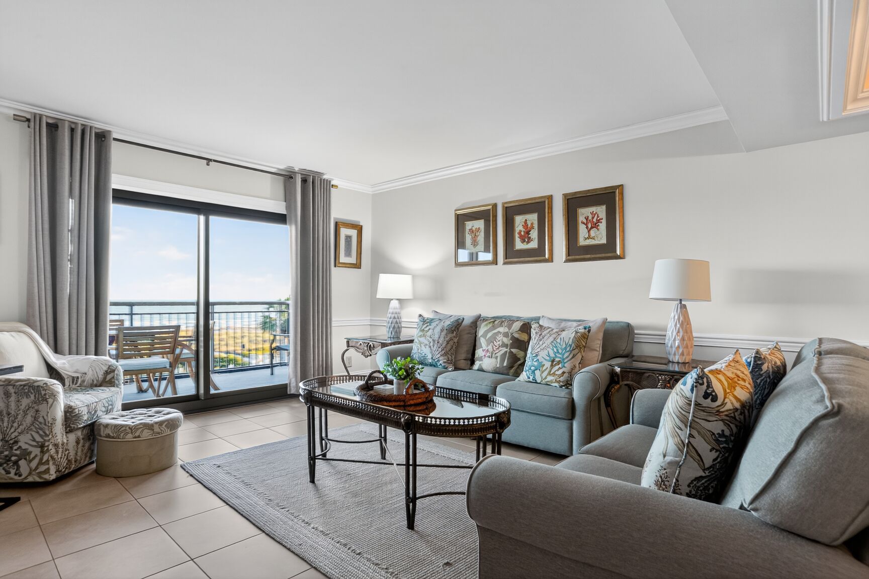 Ocean One 403 | Photo 1