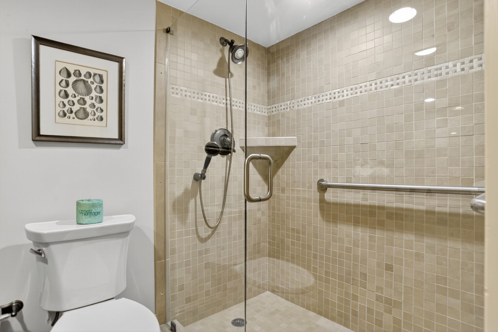 Ocean One 403 | Photo 24
