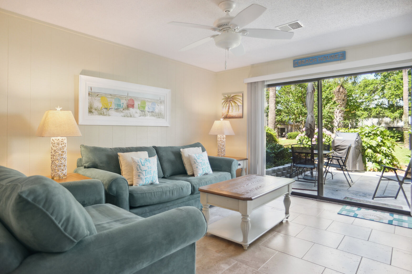 Surf Court 22 | Photo 1