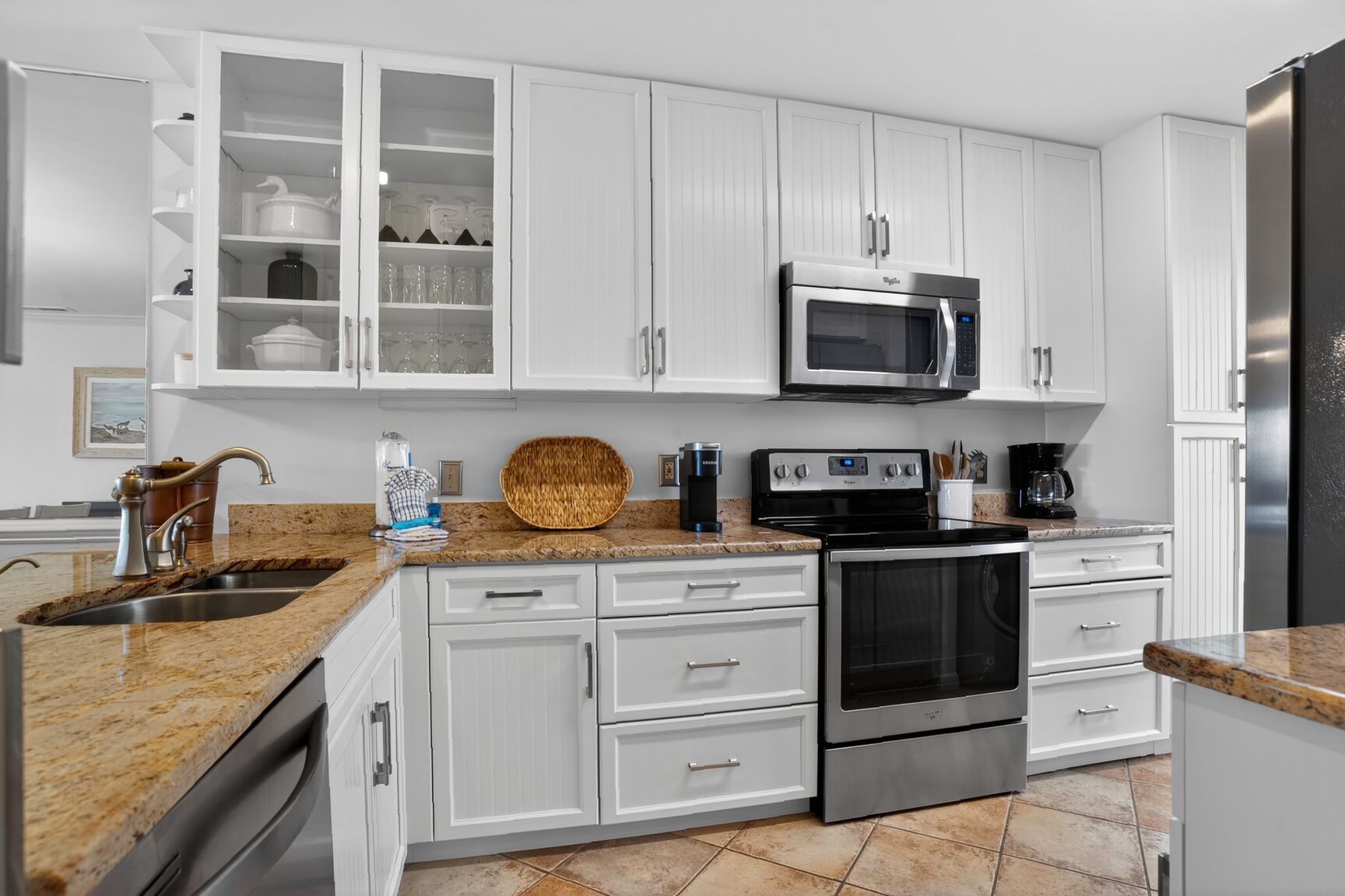 Shorewood 505 | Photo 11