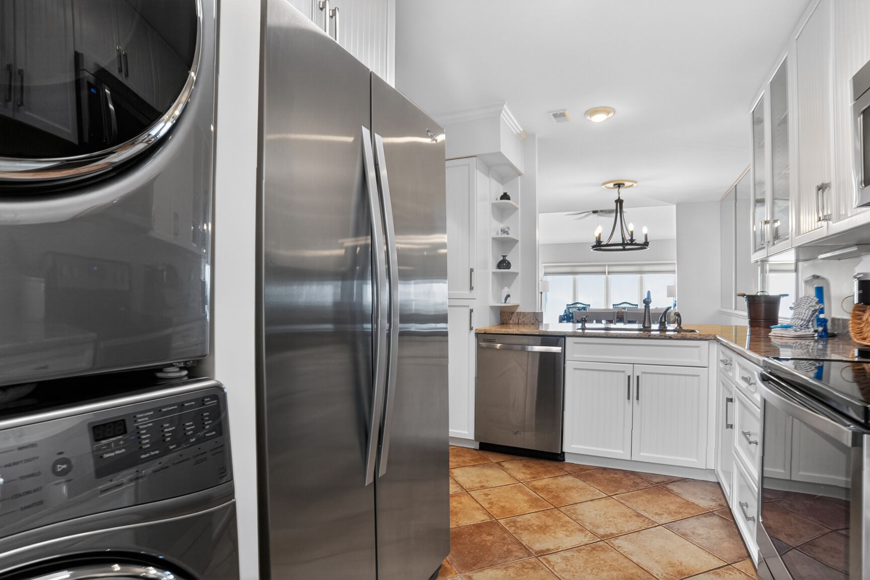 Shorewood 505 | Photo 16